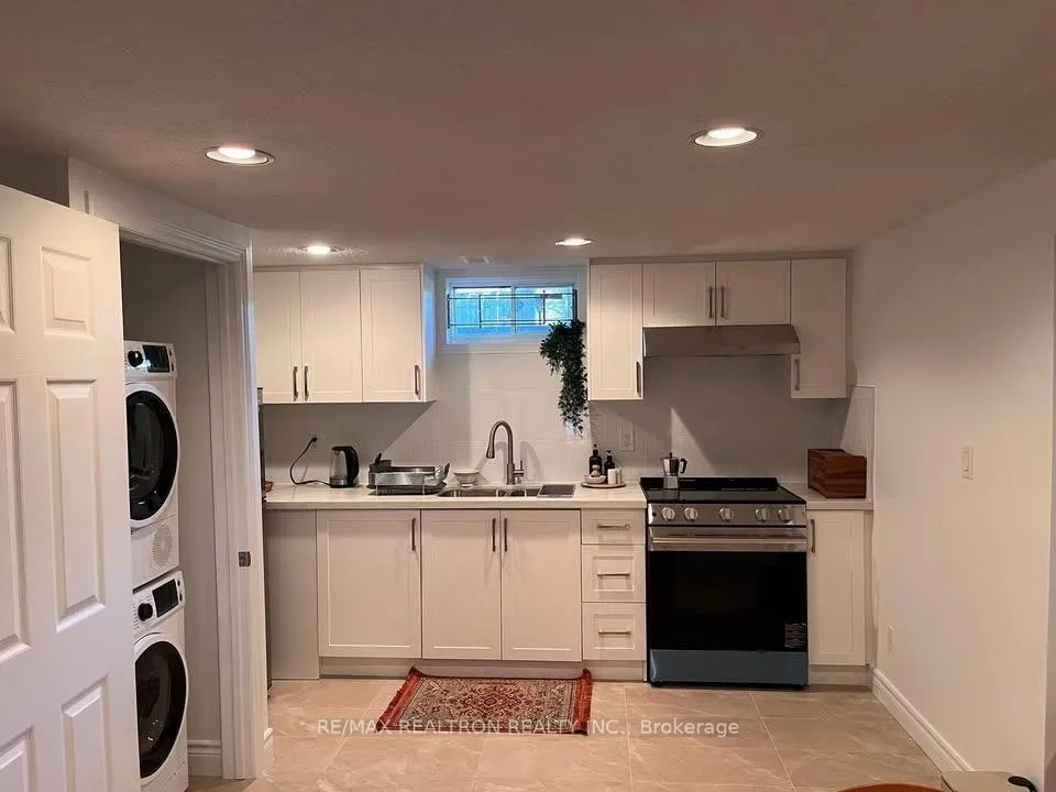 Front of Unit Bsmt, 69 Foxhunt Trail