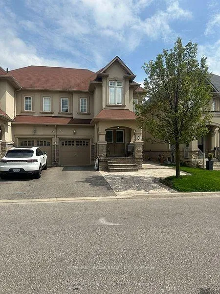 Photo 2 of 11 beachville Circle, Brampton, Credit Valley — HOMEH