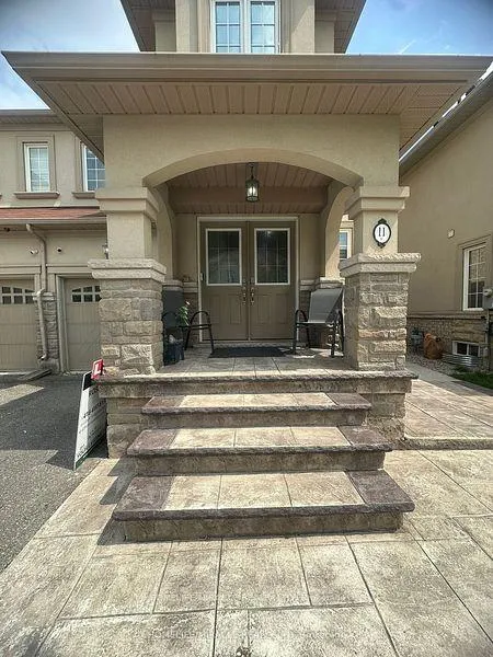 Photo 5 of 11 beachville Circle, Brampton, Credit Valley — HOMEH