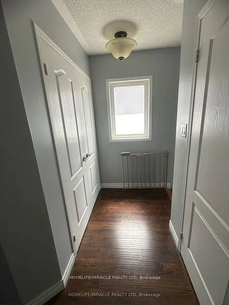 Photo 22 of 11 beachville Circle, Brampton, Credit Valley — HOMEH