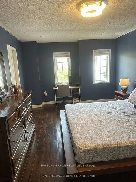 Photo 27 of 11 beachville Circle, Brampton, Credit Valley — HOMEH