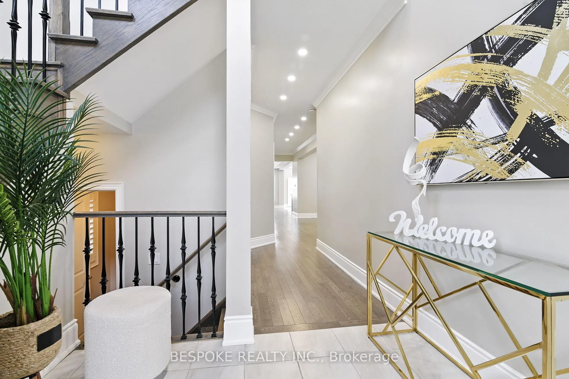 Photo 4 of Unit Main & 2nd Floor, 125 Lyle Drive, Clarington, Bowmanville — HOMEH