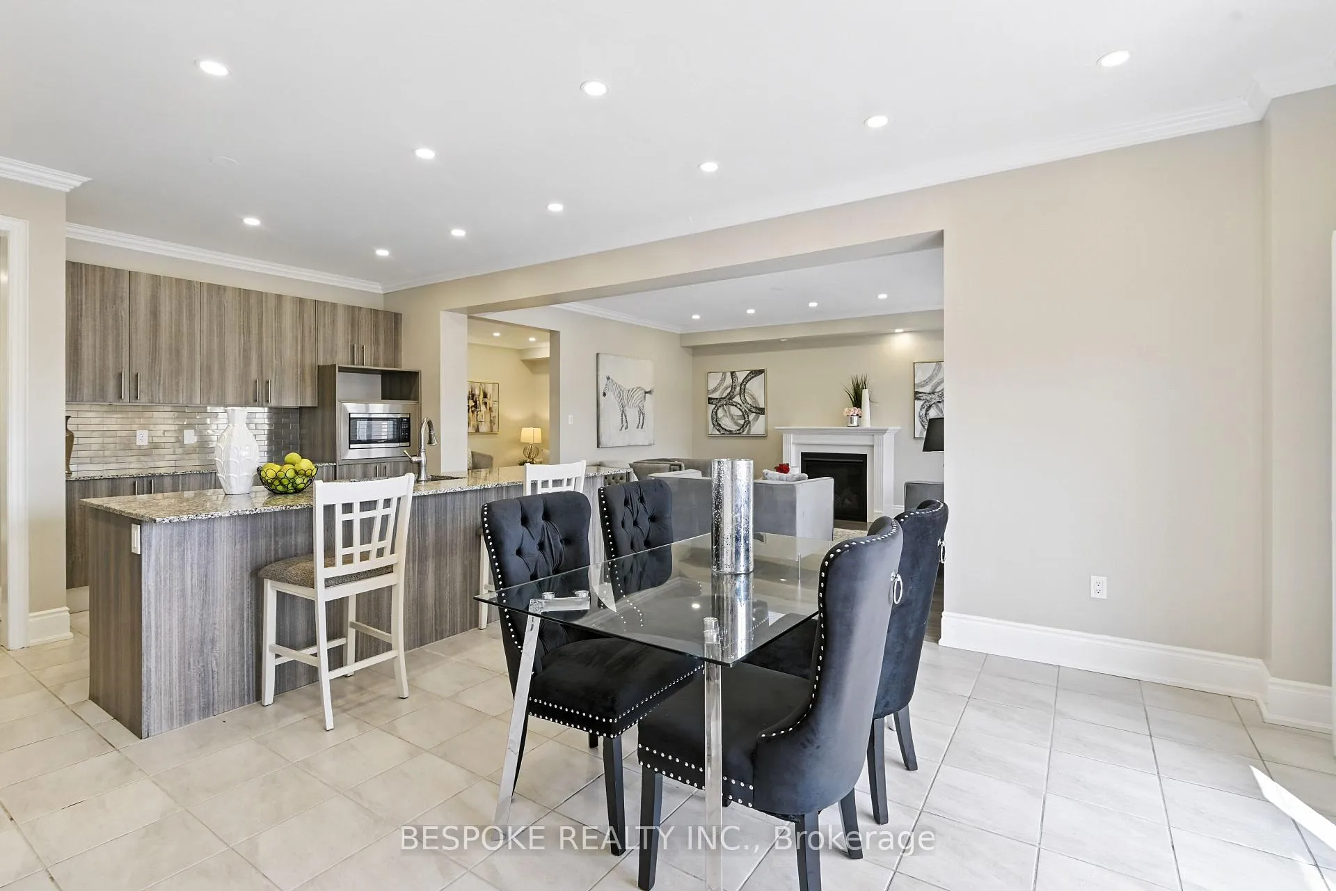 Photo 17 of Unit Main & 2nd Floor, 125 Lyle Drive, Clarington, Bowmanville — HOMEH