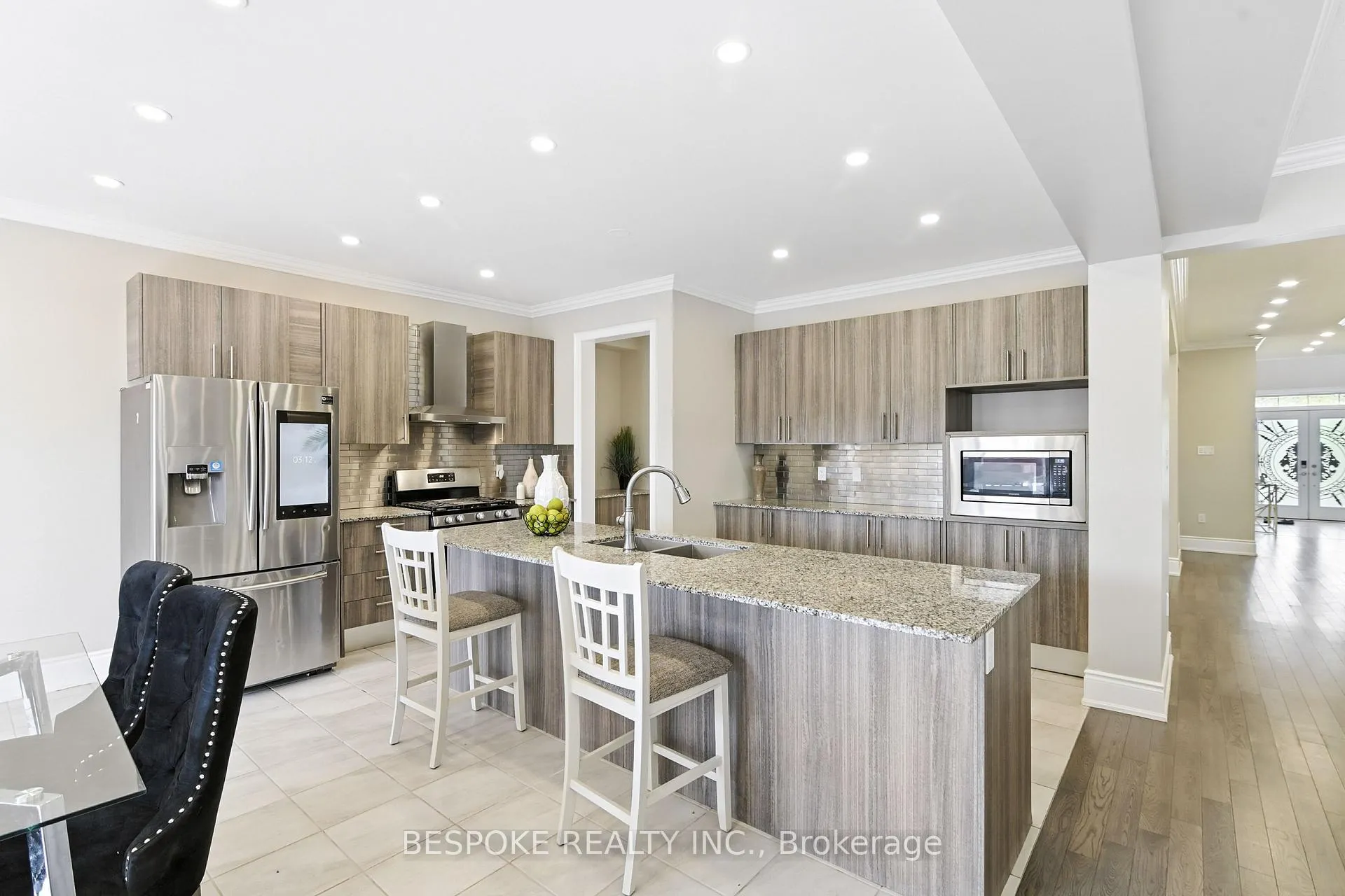 Photo 18 of Unit Main & 2nd Floor, 125 Lyle Drive, Clarington, Bowmanville — HOMEH