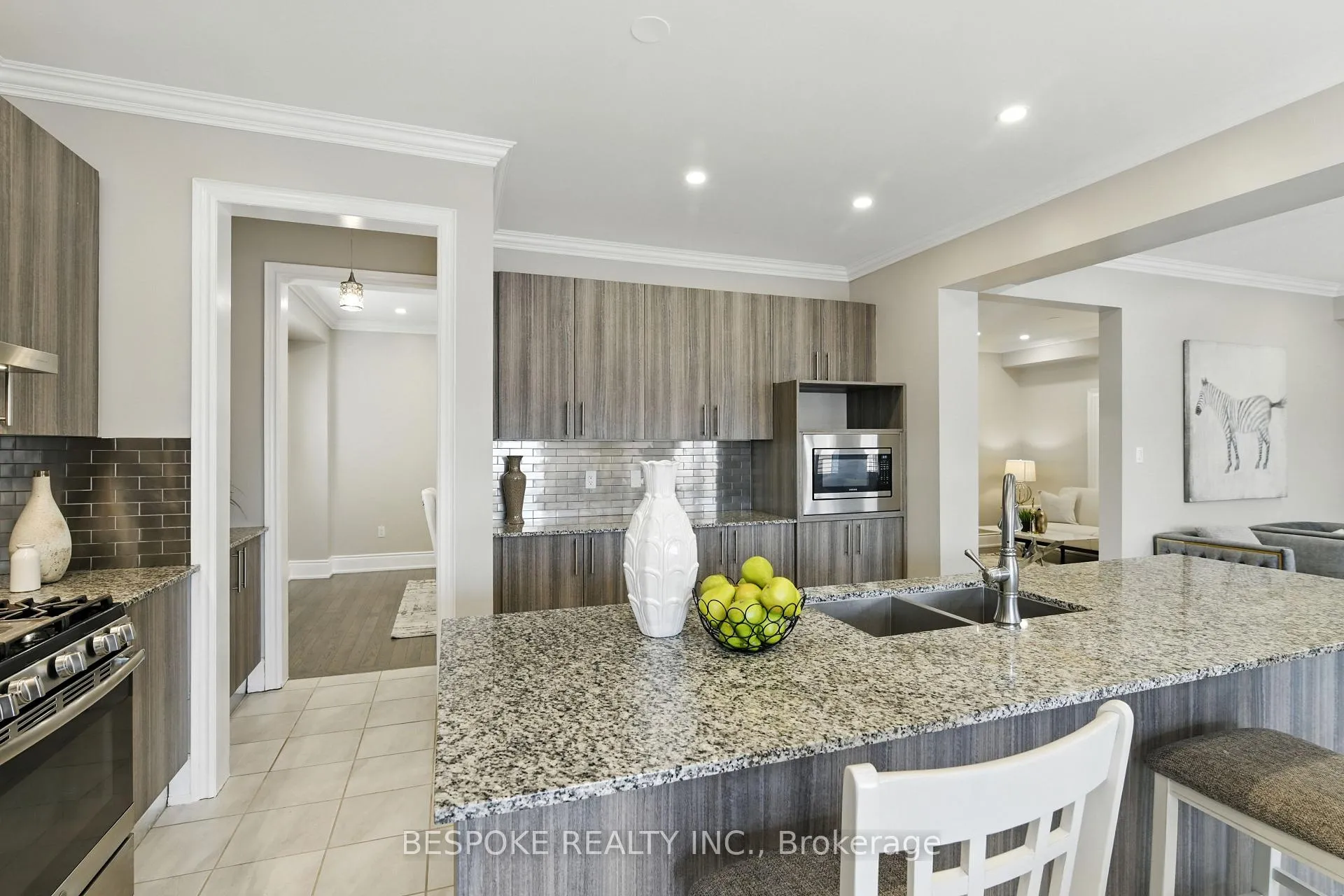 Photo 20 of Unit Main & 2nd Floor, 125 Lyle Drive, Clarington, Bowmanville — HOMEH