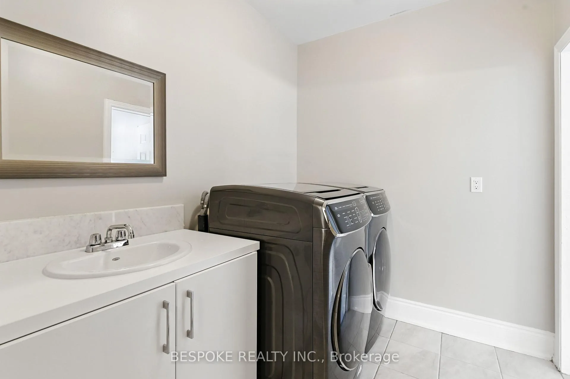 Photo 25 of Unit Main & 2nd Floor, 125 Lyle Drive, Clarington, Bowmanville — HOMEH
