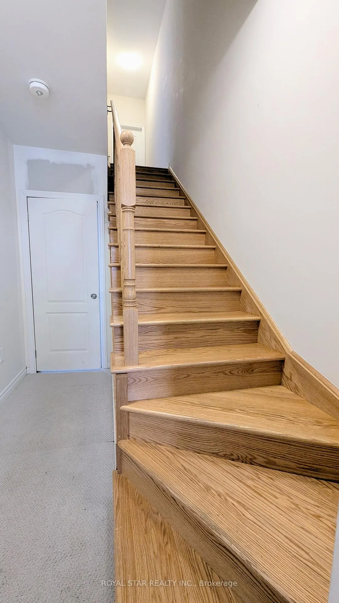 Photo 2 of 22 Vestry Way, Brampton, Bram East — HOMEH