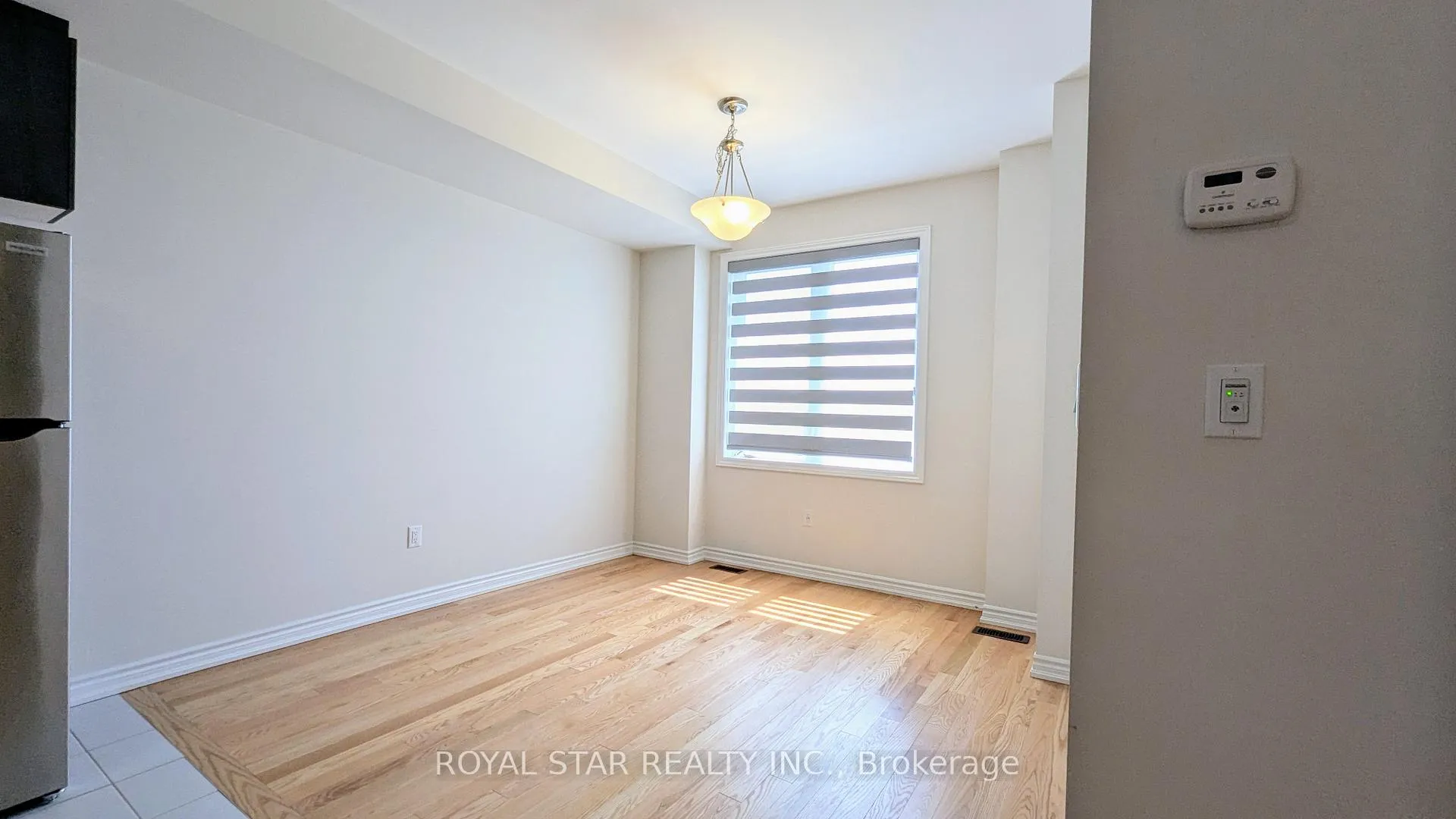 Photo 4 of 22 Vestry Way, Brampton, Bram East — HOMEH