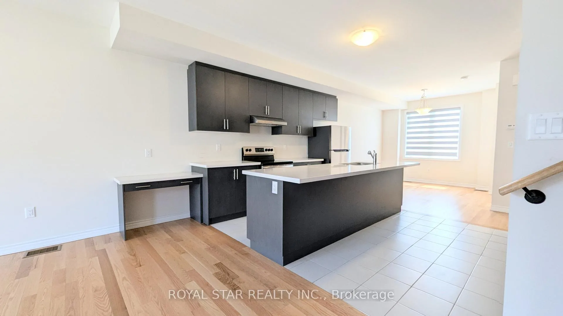 Photo 5 of 22 Vestry Way, Brampton, Bram East — HOMEH