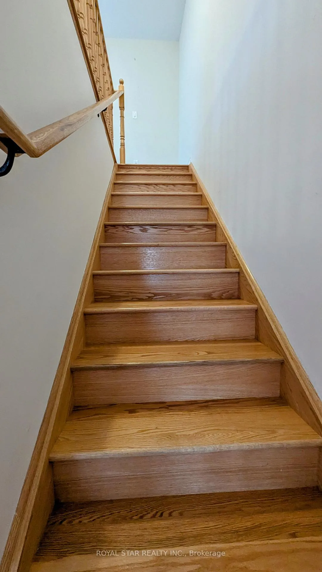 Photo 9 of 22 Vestry Way, Brampton, Bram East — HOMEH