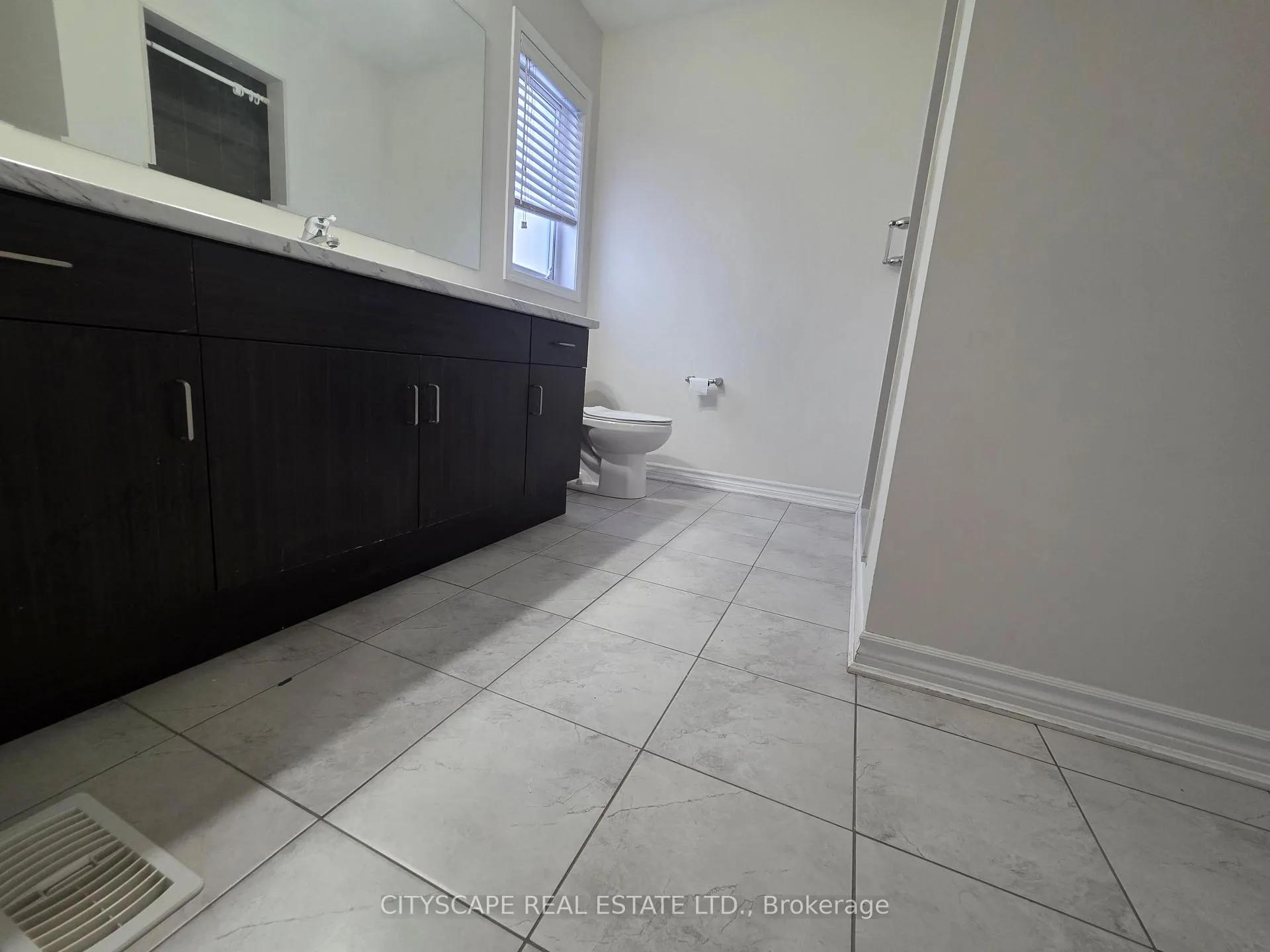 Photo 17 of 608 Langholm Street, Milton, Coates — HOMEH
