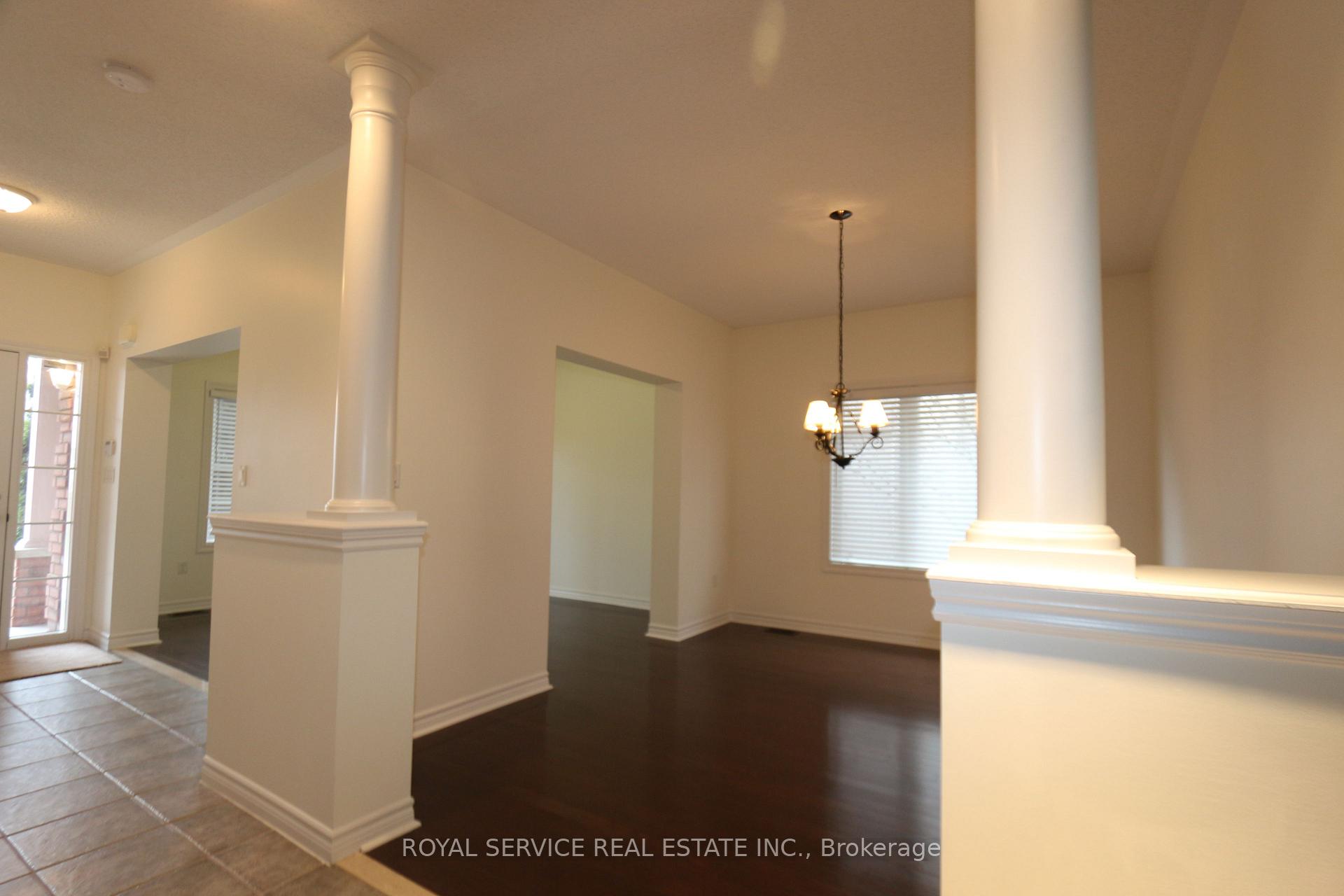 Photo 8 of 10 Don Morris Court, Clarington, Bowmanville — HOMEH