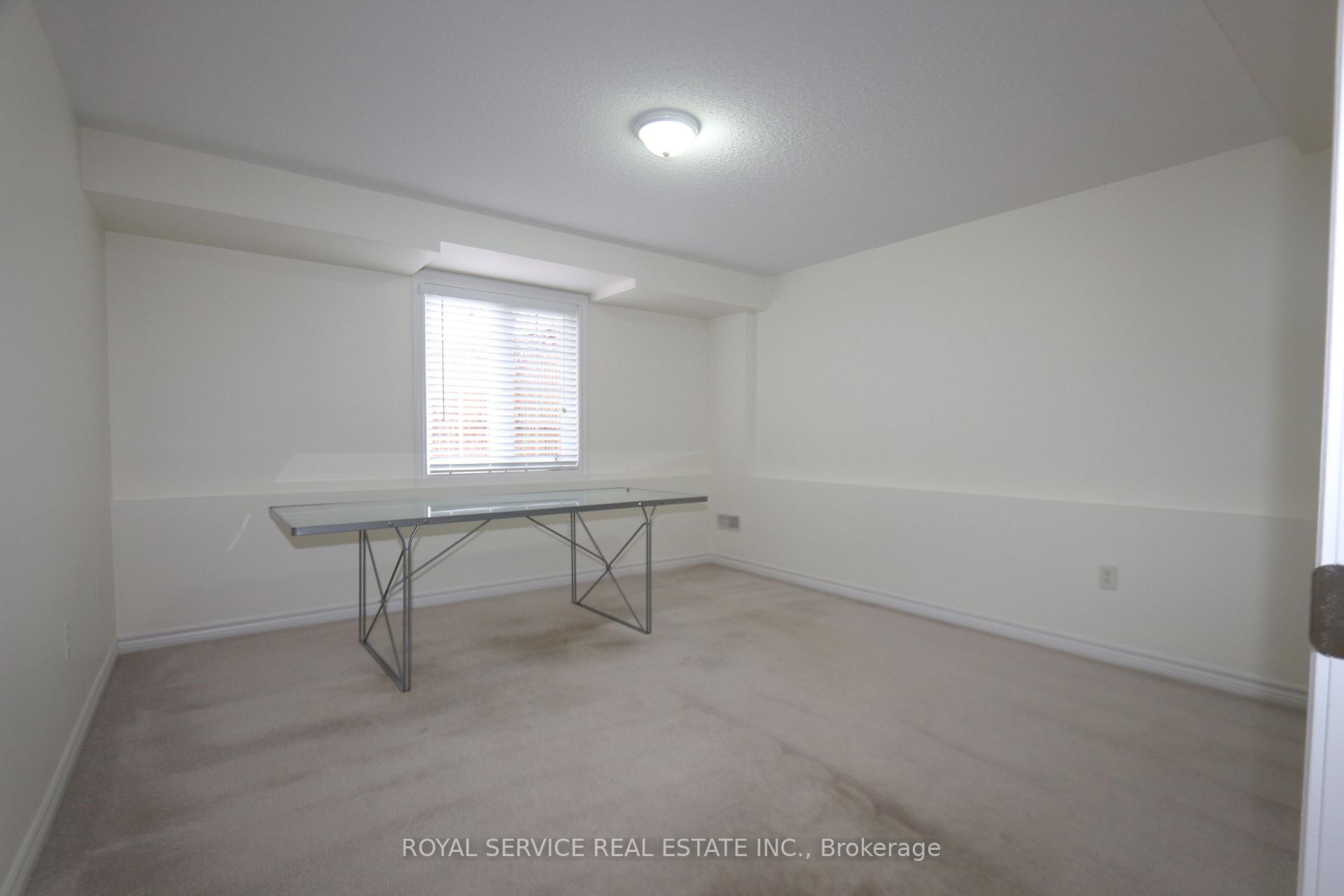 Photo 22 of 10 Don Morris Court, Clarington, Bowmanville — HOMEH