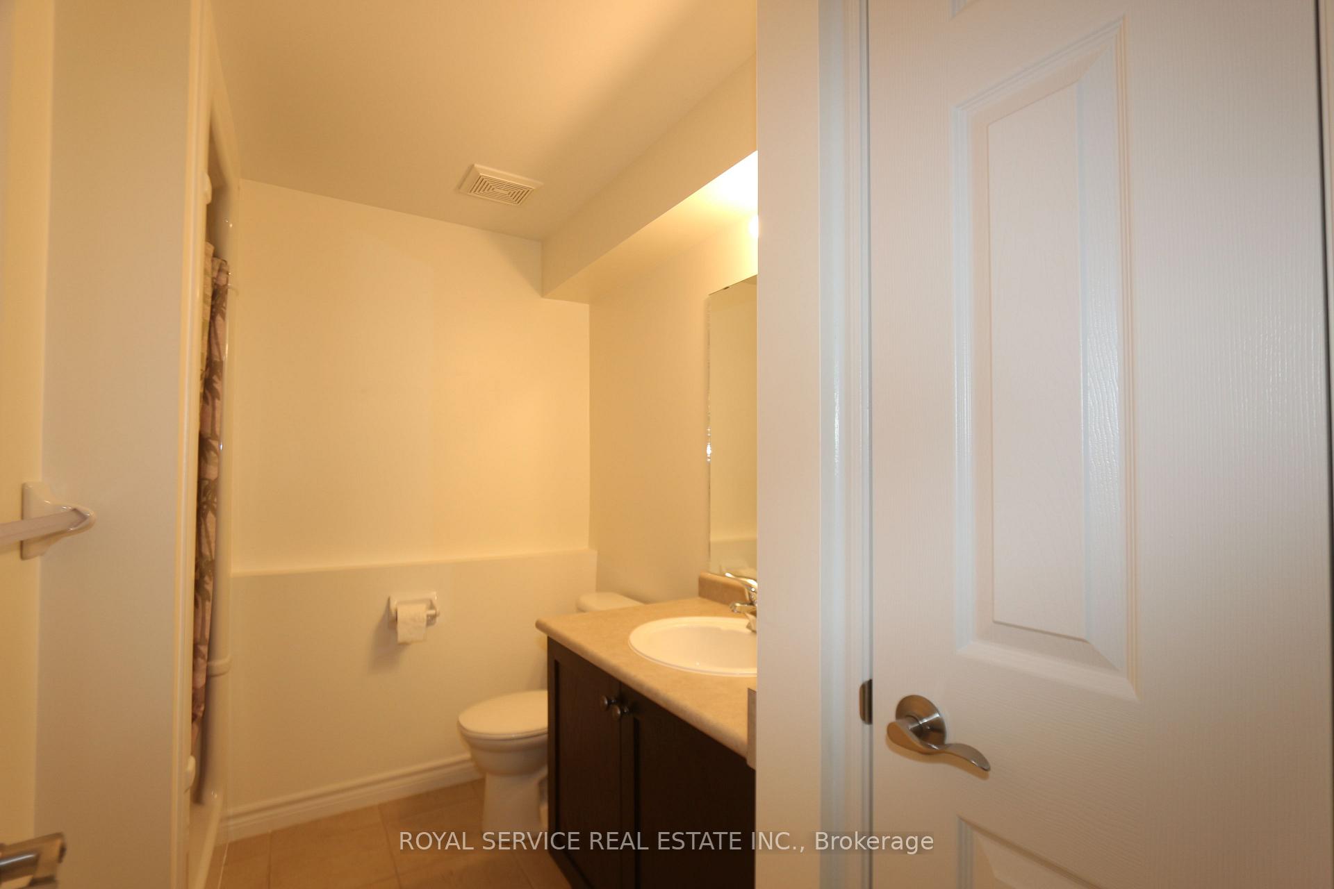 Photo 23 of 10 Don Morris Court, Clarington, Bowmanville — HOMEH