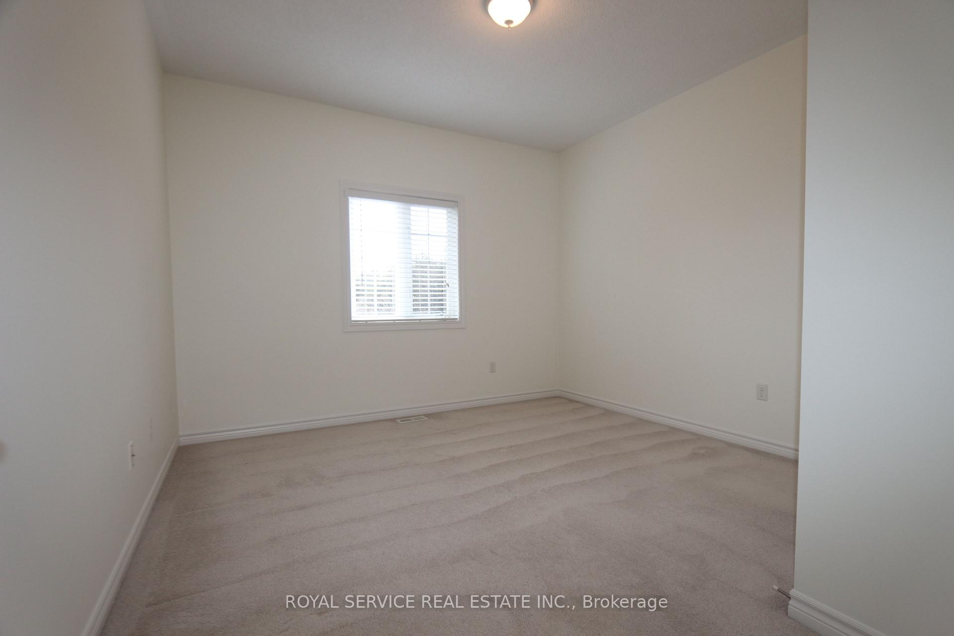 Photo 28 of 10 Don Morris Court, Clarington, Bowmanville — HOMEH