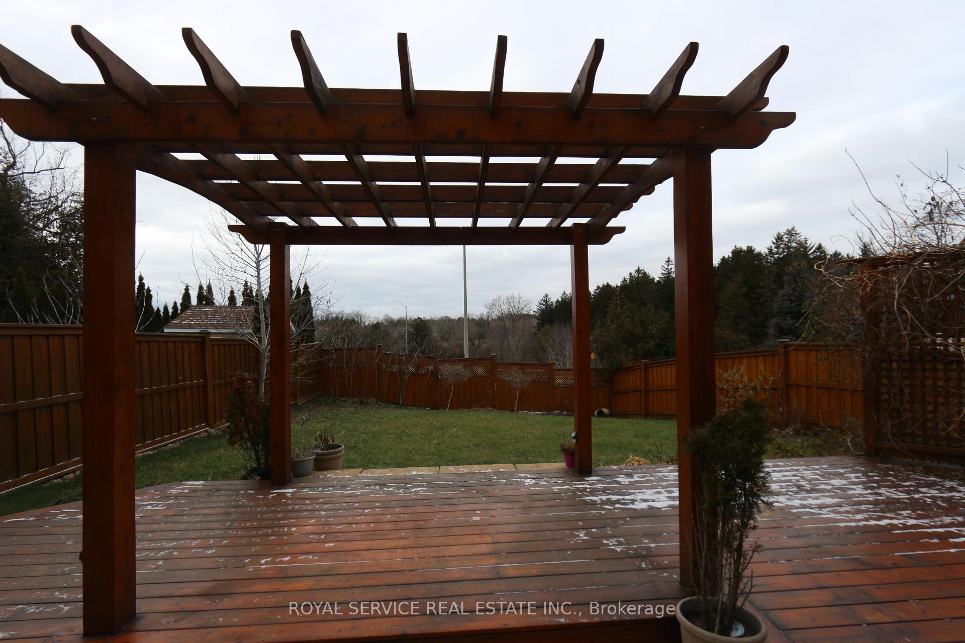 Photo 33 of 10 Don Morris Court, Clarington, Bowmanville — HOMEH