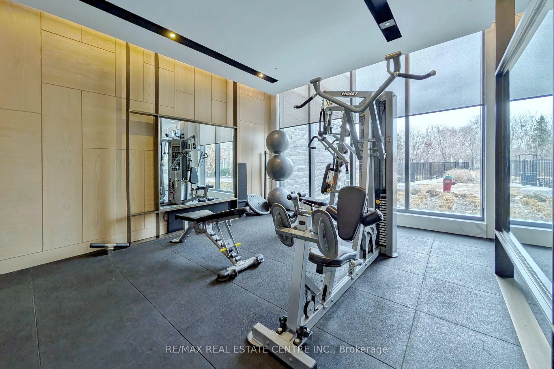 Photo 16 of Unit 2010, 1255 Bayly Street, Pickering, Bay Ridges — HOMEH