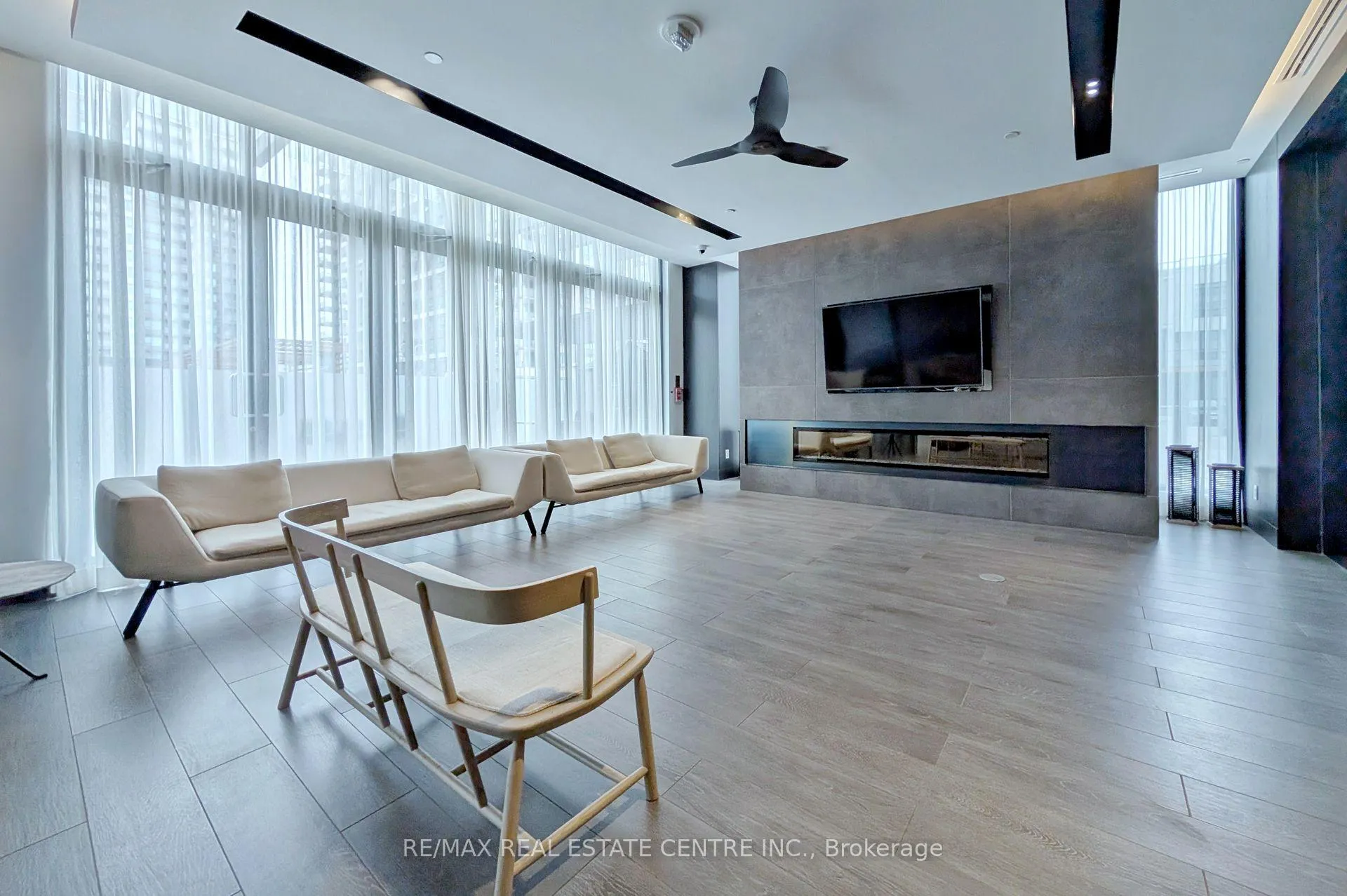 Photo 19 of Unit 2010, 1255 Bayly Street, Pickering, Bay Ridges — HOMEH