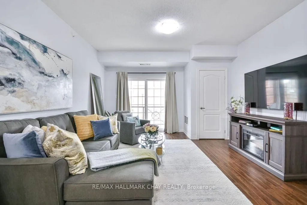 Front of Unit 207, 43 Ferndale Drive S