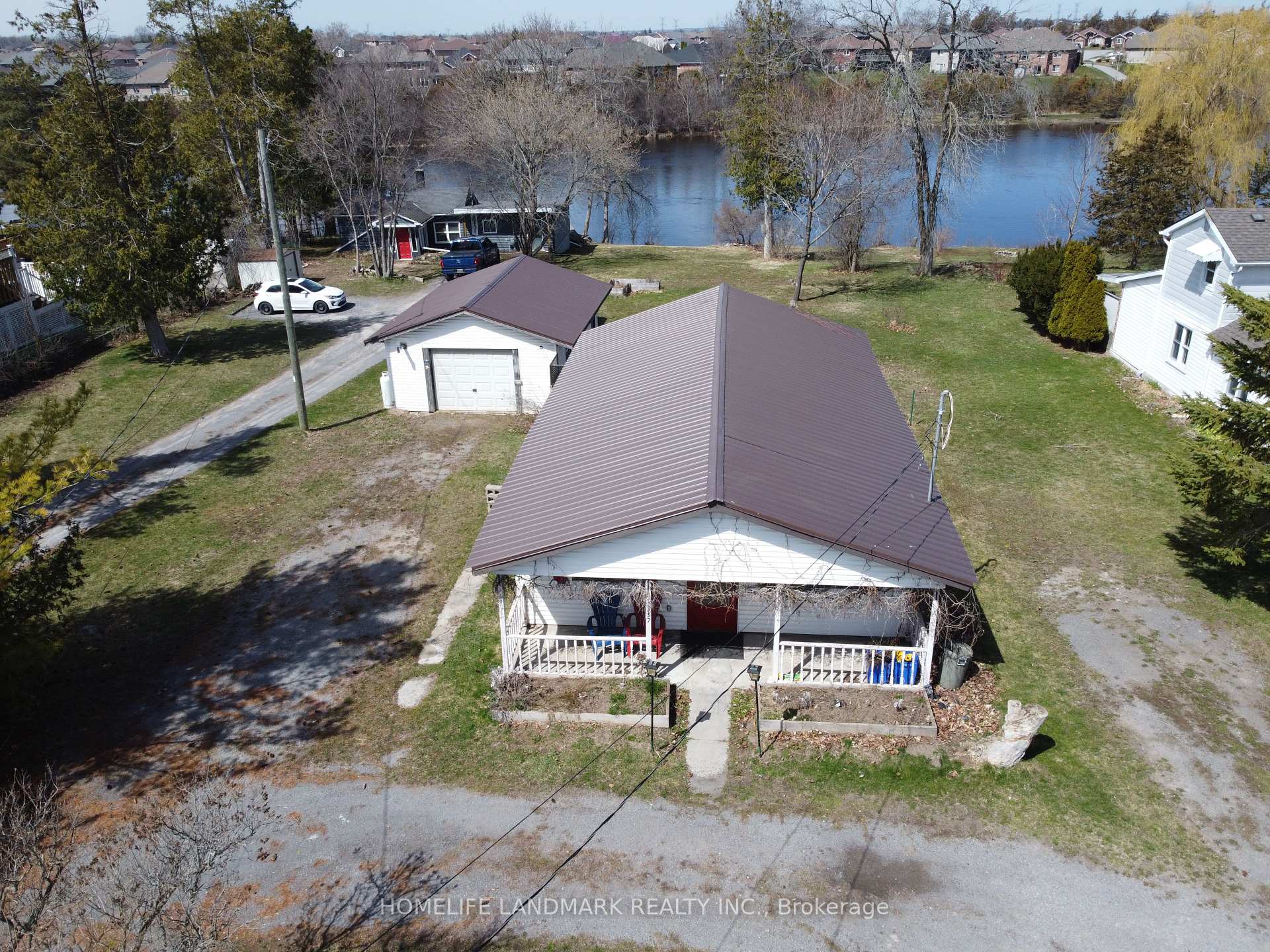 Front of 337 Cannifton Road N