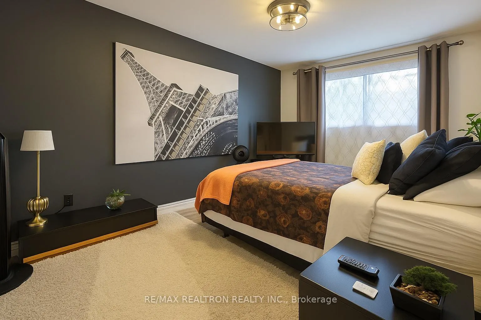 Photo 9 of 106 Centre Street S, Brampton, Bram East — HOMEH