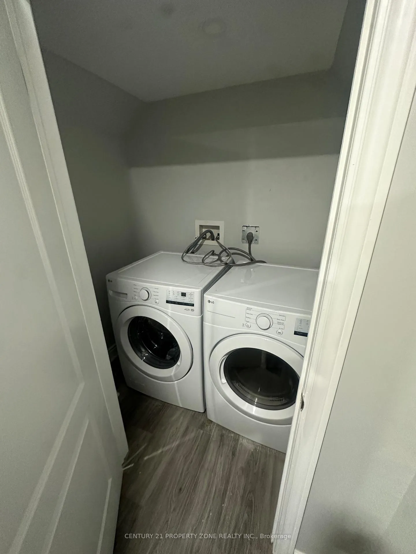 Photo 6 of Unit Lower, 69 Robert Parkinson Drive, Brampton, Northwest Brampton — HOMEH