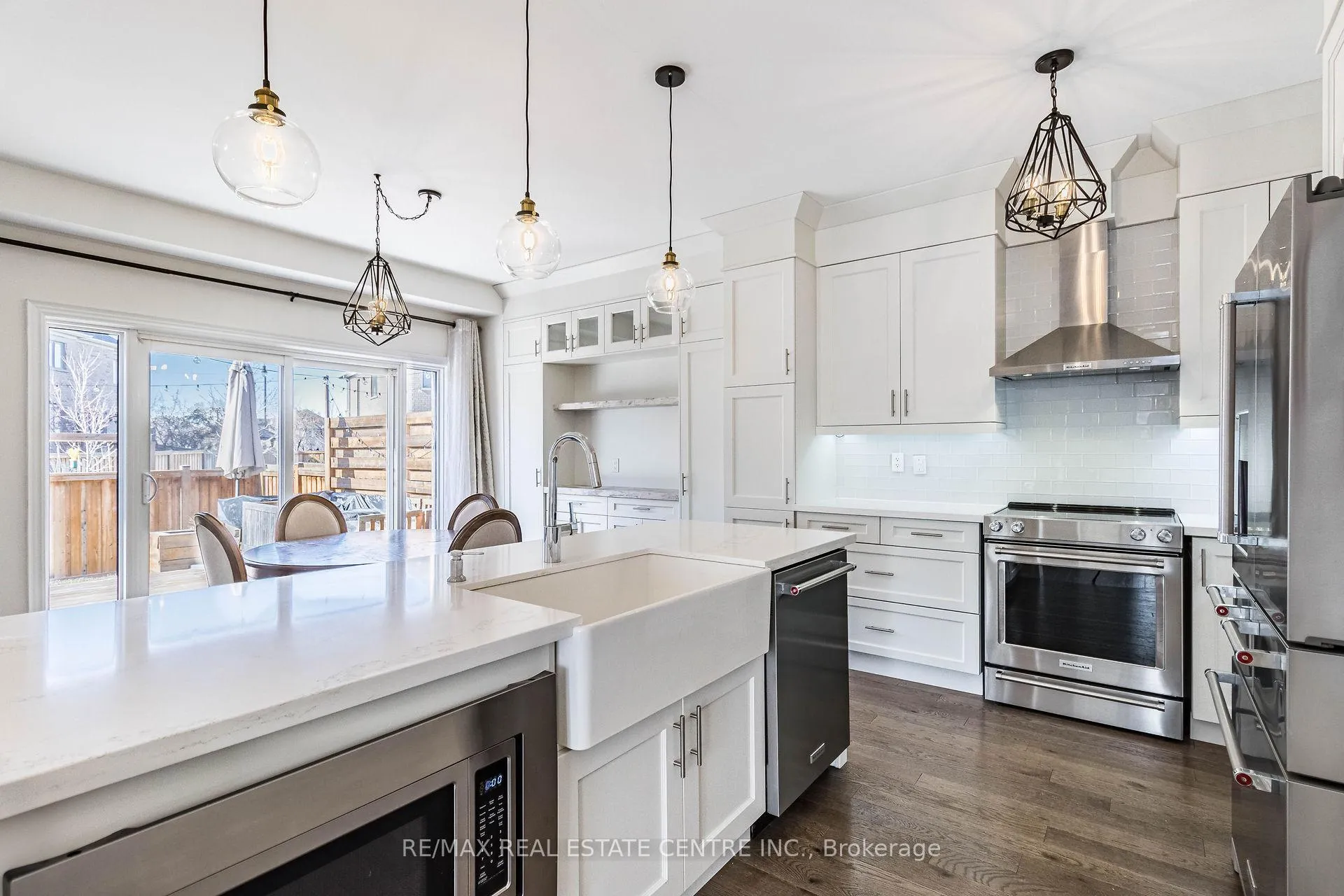 Photo 6 of 17 Prairie Creek Crescent, Brampton, Bram West — HOMEH