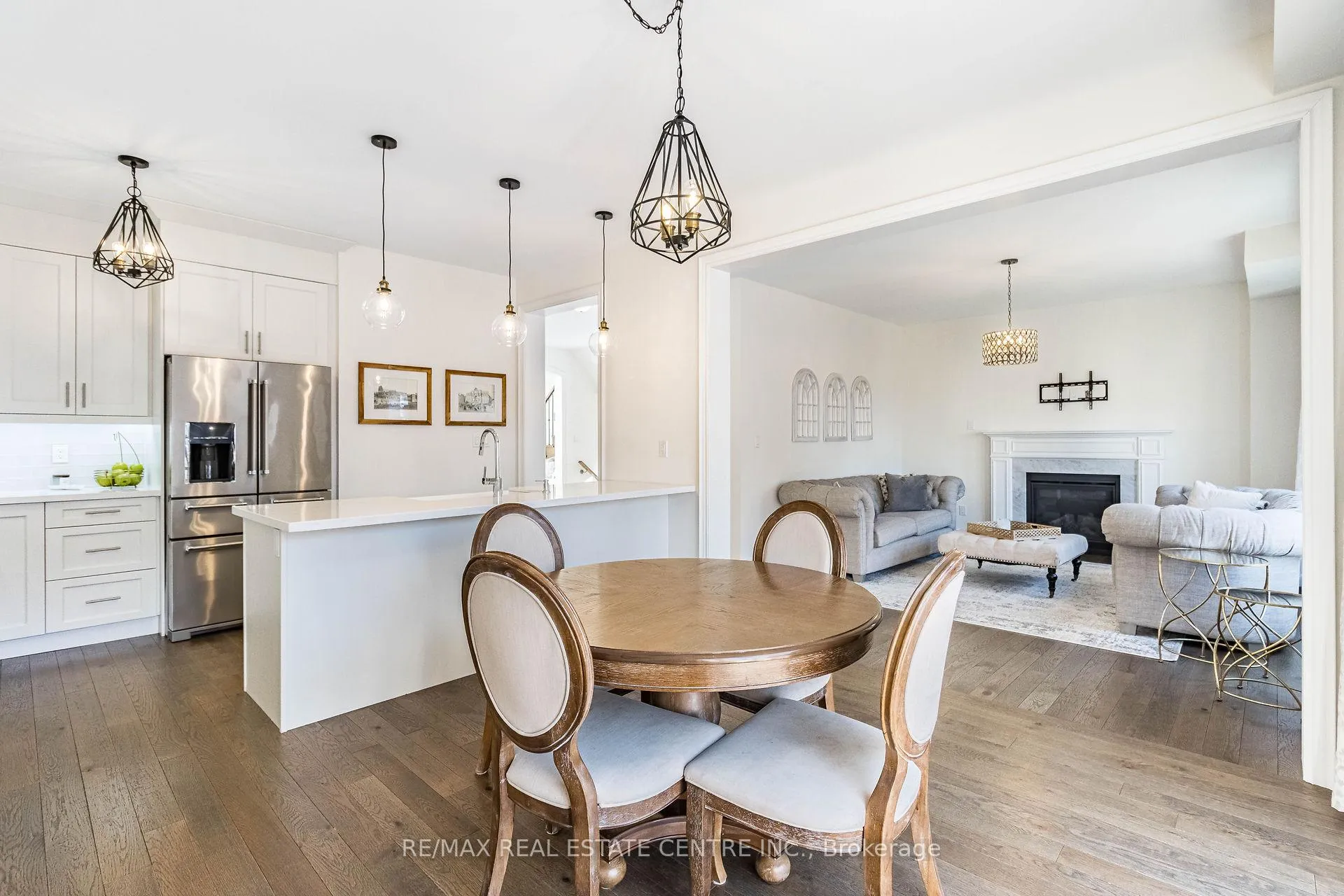 Photo 12 of 17 Prairie Creek Crescent, Brampton, Bram West — HOMEH