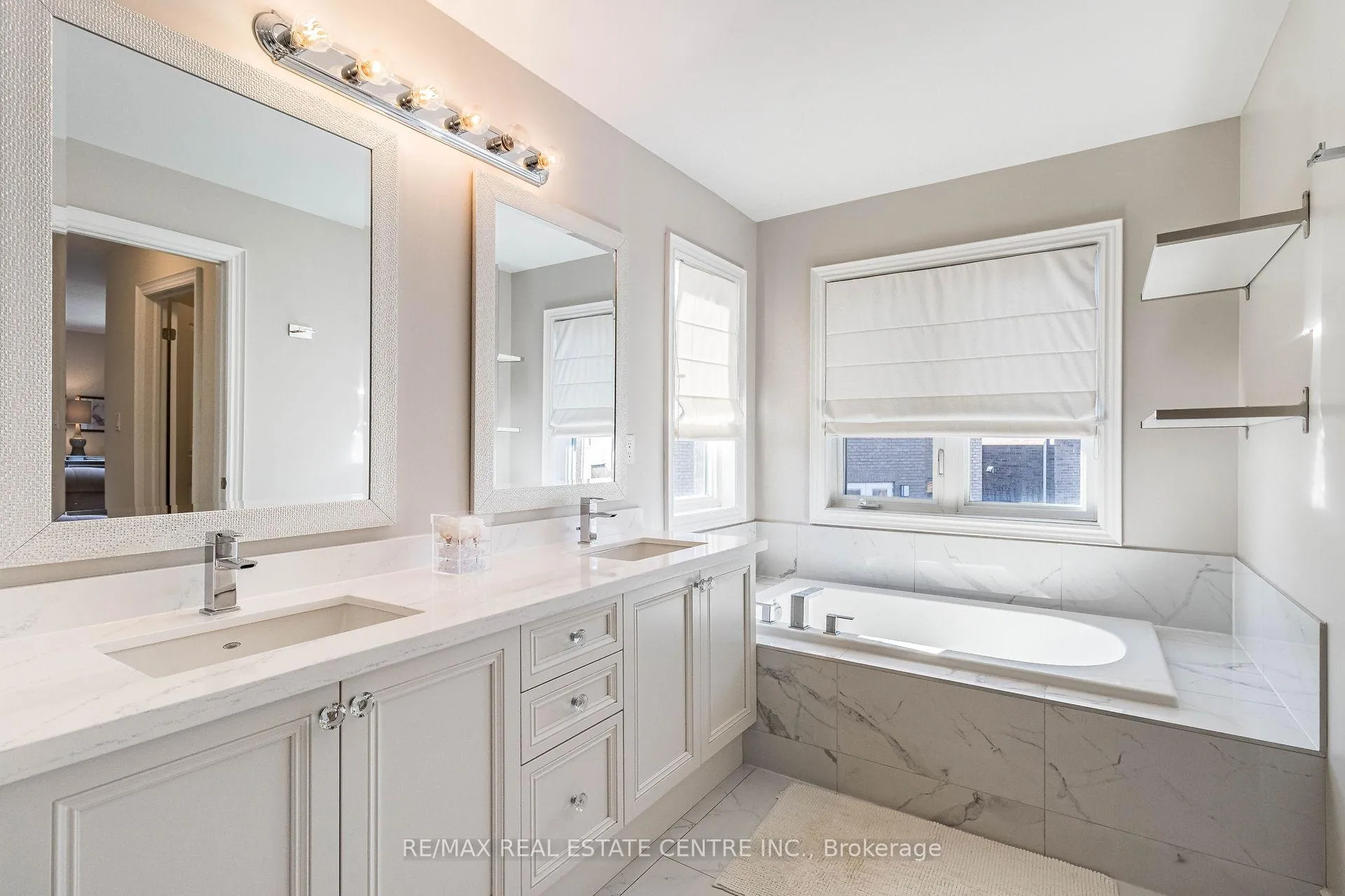 Photo 18 of 17 Prairie Creek Crescent, Brampton, Bram West — HOMEH