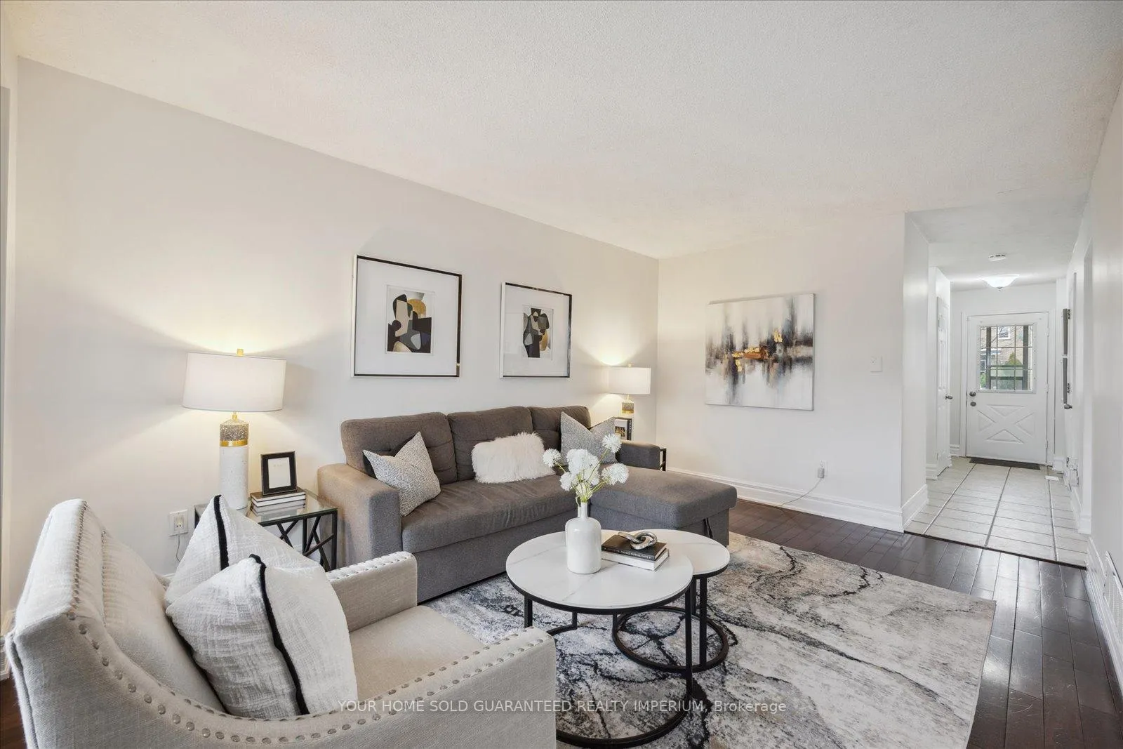 Photo 2 of 15 Winston Crescent, Whitby, Blue Grass Meadows — HOMEH