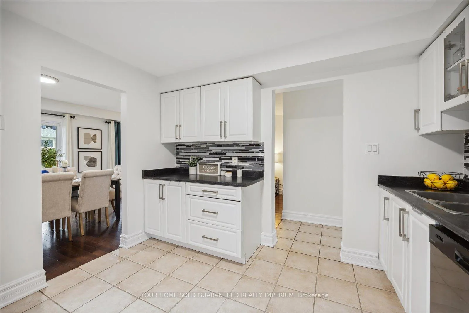 Photo 8 of 15 Winston Crescent, Whitby, Blue Grass Meadows — HOMEH