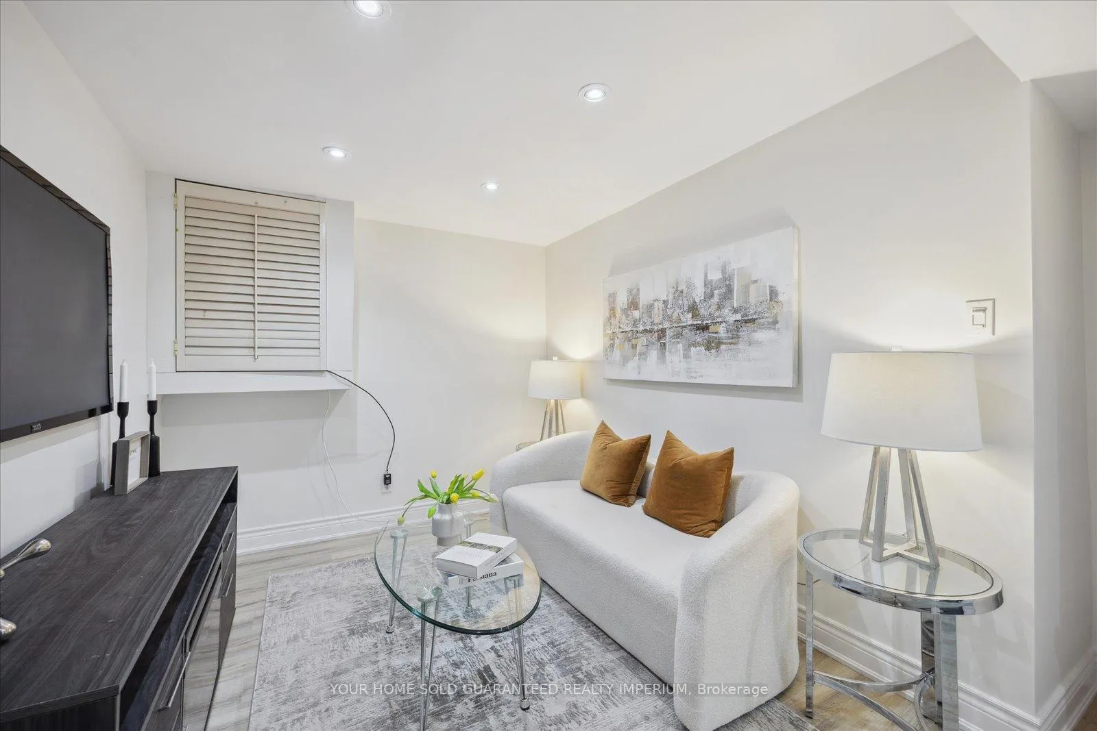 Photo 16 of 15 Winston Crescent, Whitby, Blue Grass Meadows — HOMEH