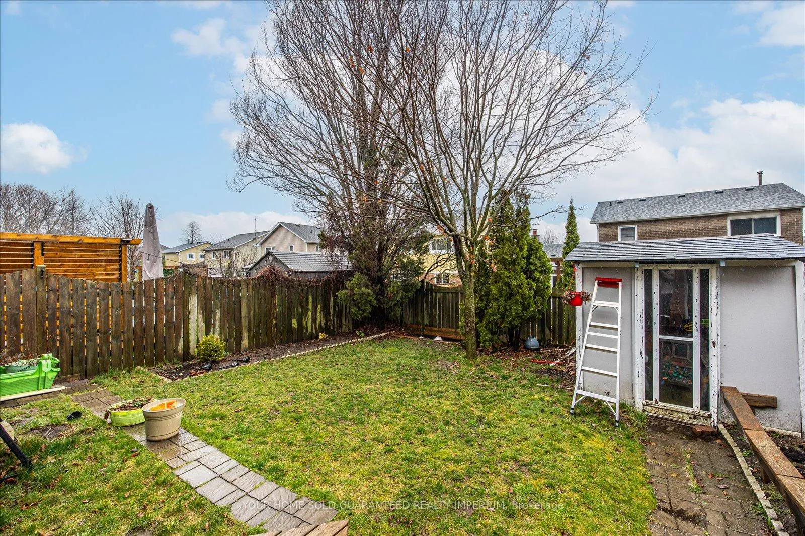 Photo 24 of 15 Winston Crescent, Whitby, Blue Grass Meadows — HOMEH