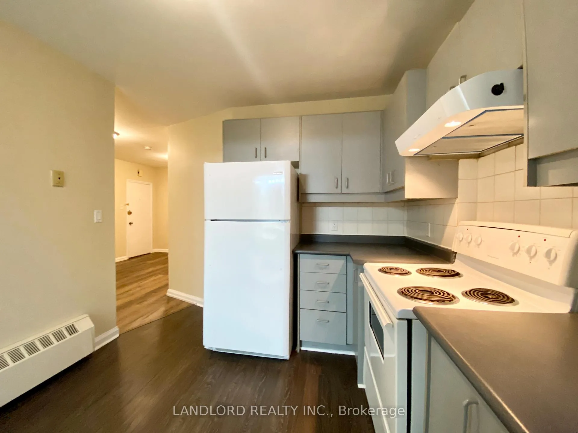 Photo 3 of Unit 201, 2A Thyra Avenue, Toronto, Crescent Town — HOMEH