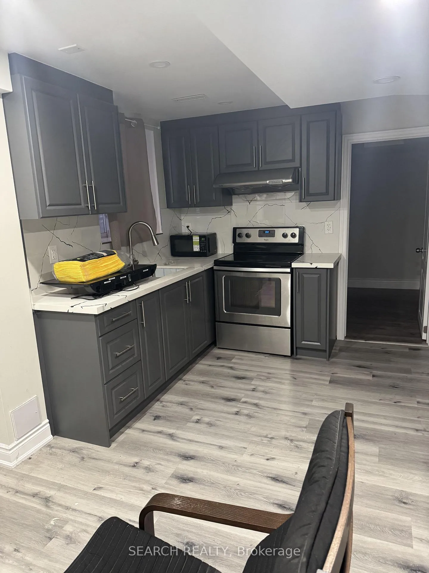 Photo 7 of Unit Basement, 19 Manzanita Crescent, Brampton, Northwest Brampton — HOMEH