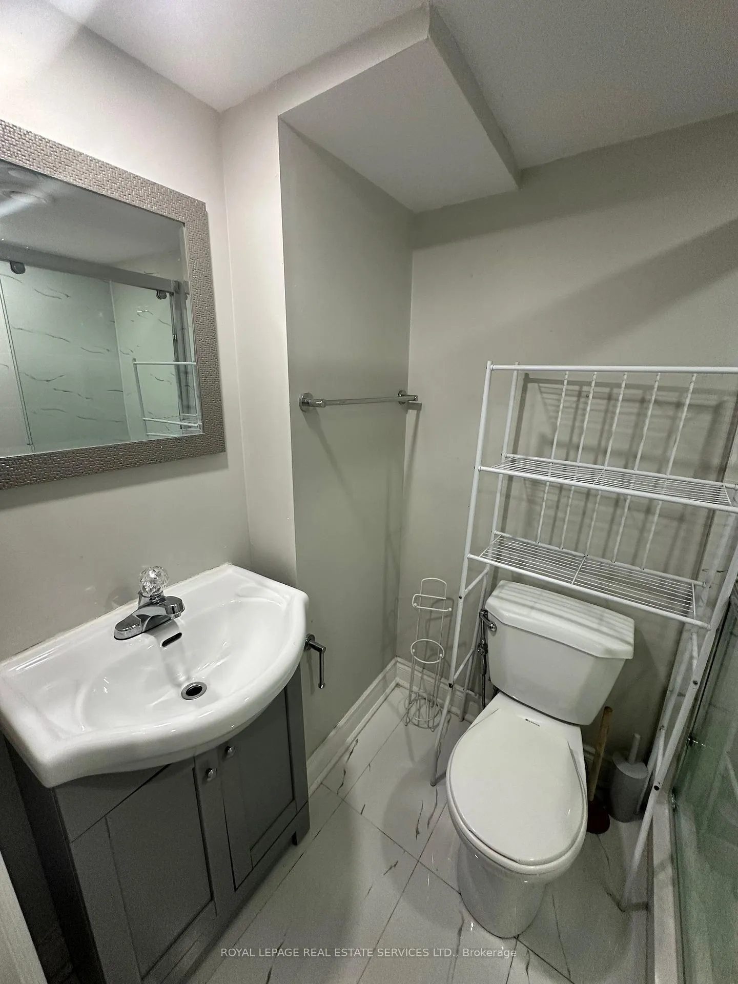 Photo 6 of 66 Roseville Drive, Brampton, Brampton South — HOMEH