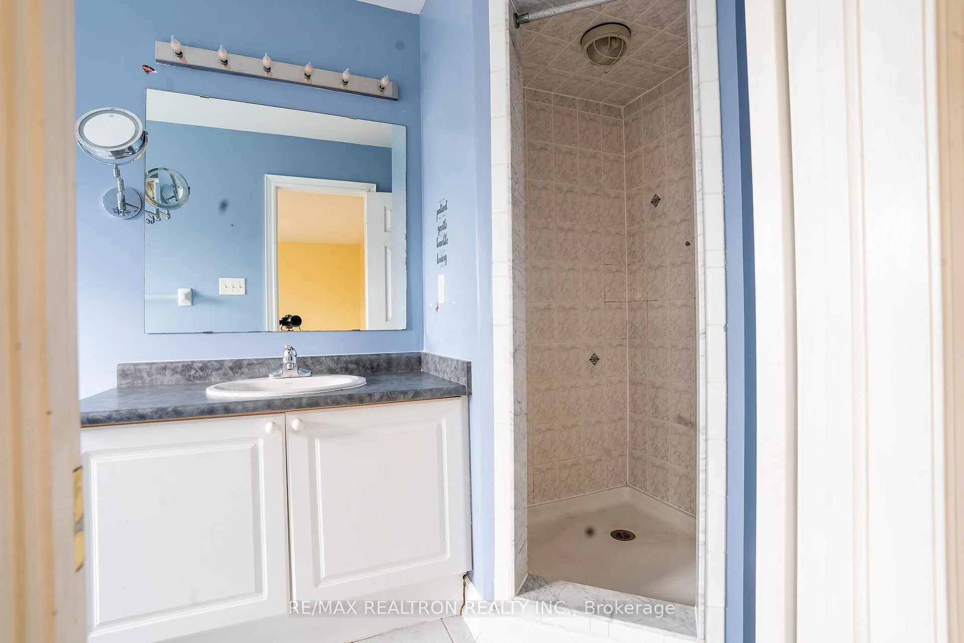 Photo 24 of Unit Main, 74 Kirkland Place, Whitby, Williamsburg — HOMEH