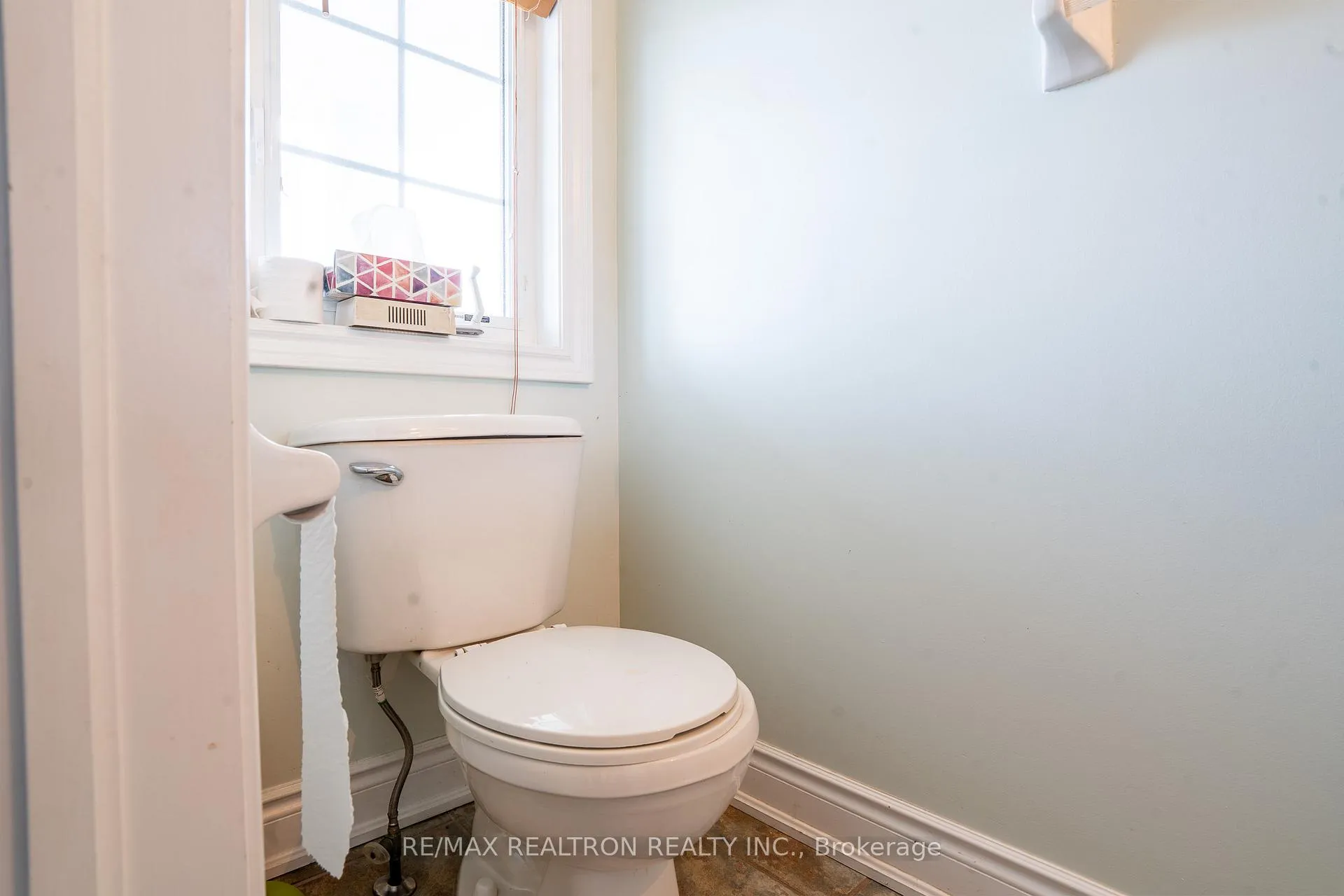 Photo 28 of Unit Main, 74 Kirkland Place, Whitby, Williamsburg — HOMEH