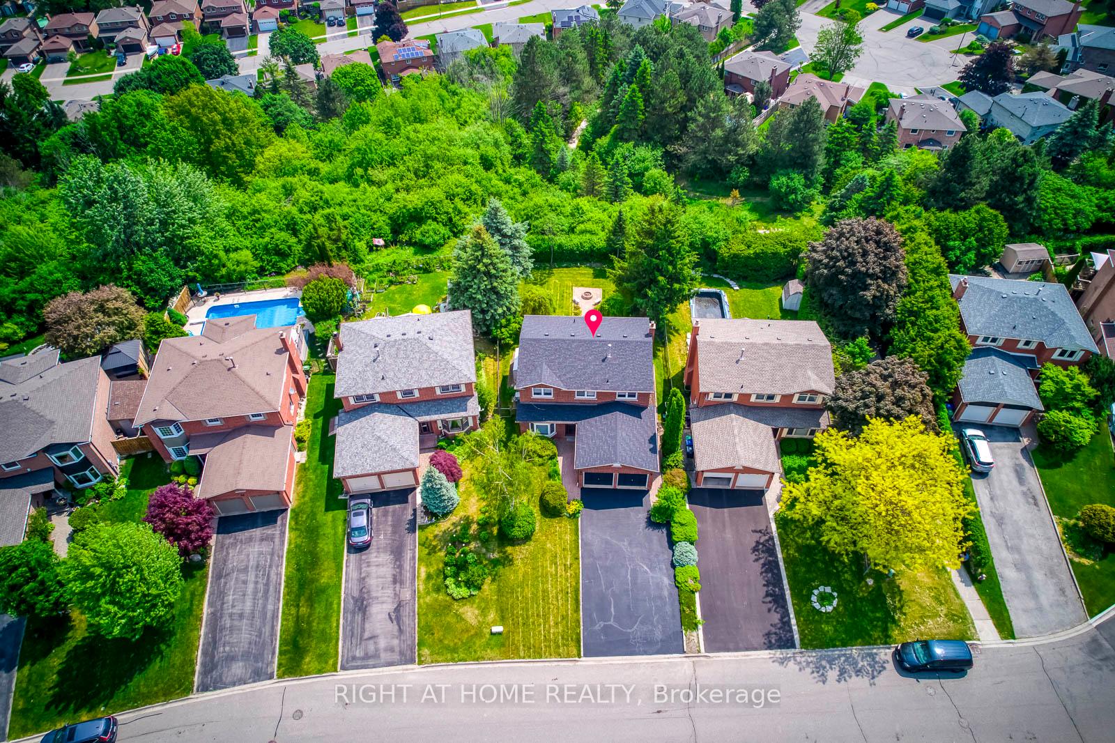 Photo 42 of 70 De Rose Avenue, Caledon, Bolton West — HOMEH