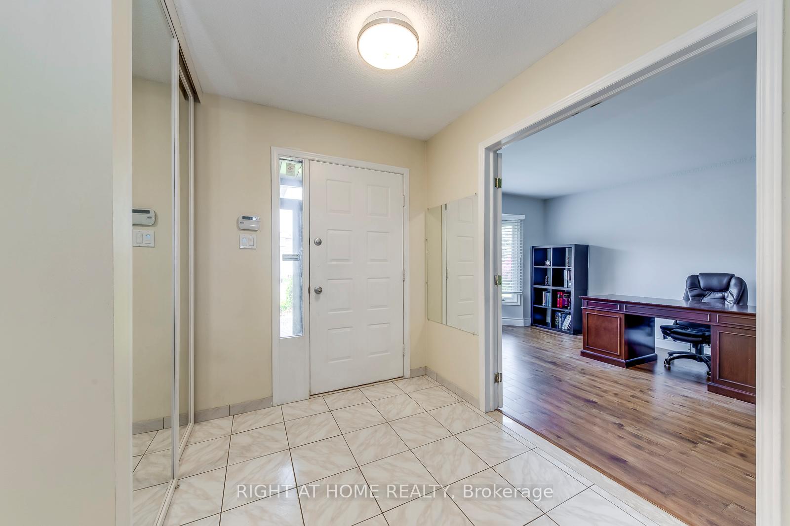 Photo 14 of 70 De Rose Avenue, Caledon, Bolton West — HOMEH