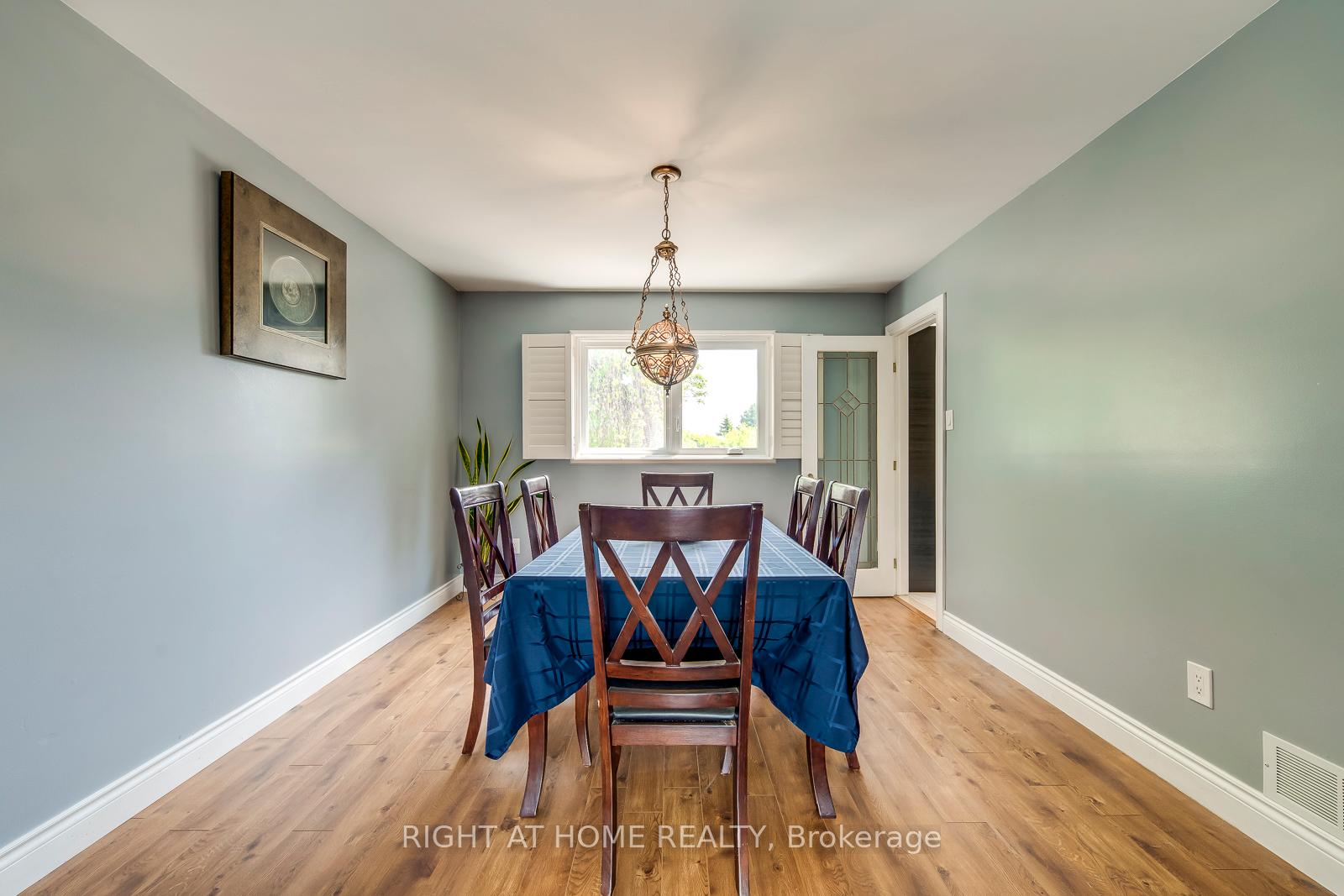 Photo 13 of 70 De Rose Avenue, Caledon, Bolton West — HOMEH