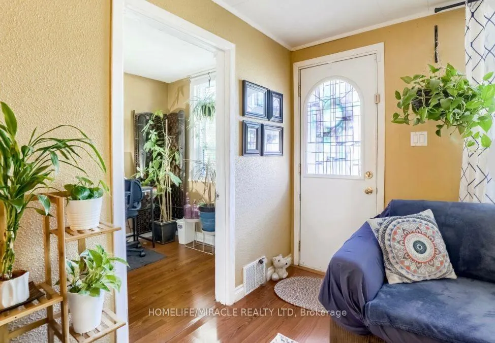Photo 9 of 80 Railroad Street, Brampton, Downtown Brampton — HOMEH