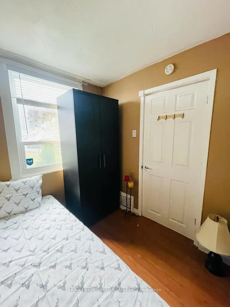 Photo 14 of 80 Railroad Street, Brampton, Downtown Brampton — HOMEH