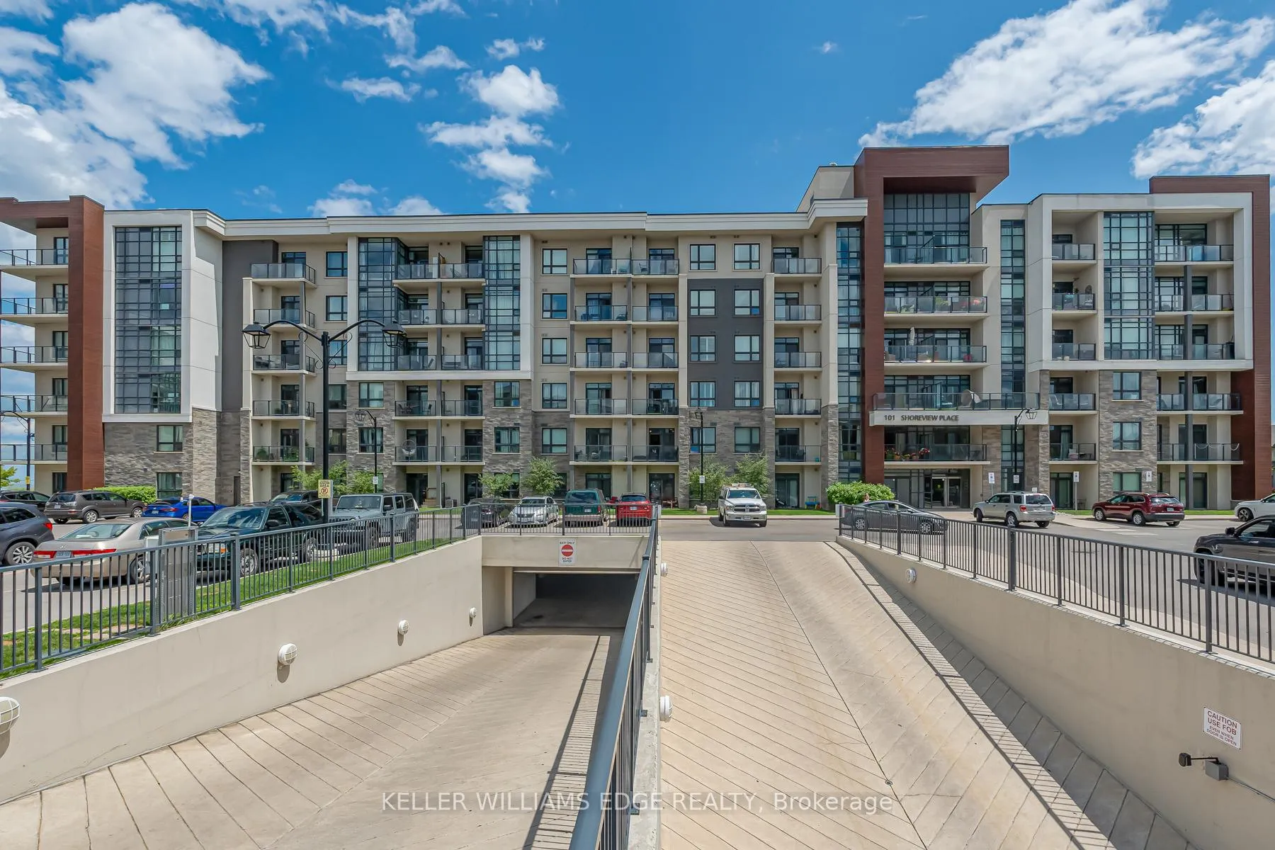 Photo 3 of Unit 240, 101 Shoreview Place, Hamilton, Stoney Creek — HOMEH