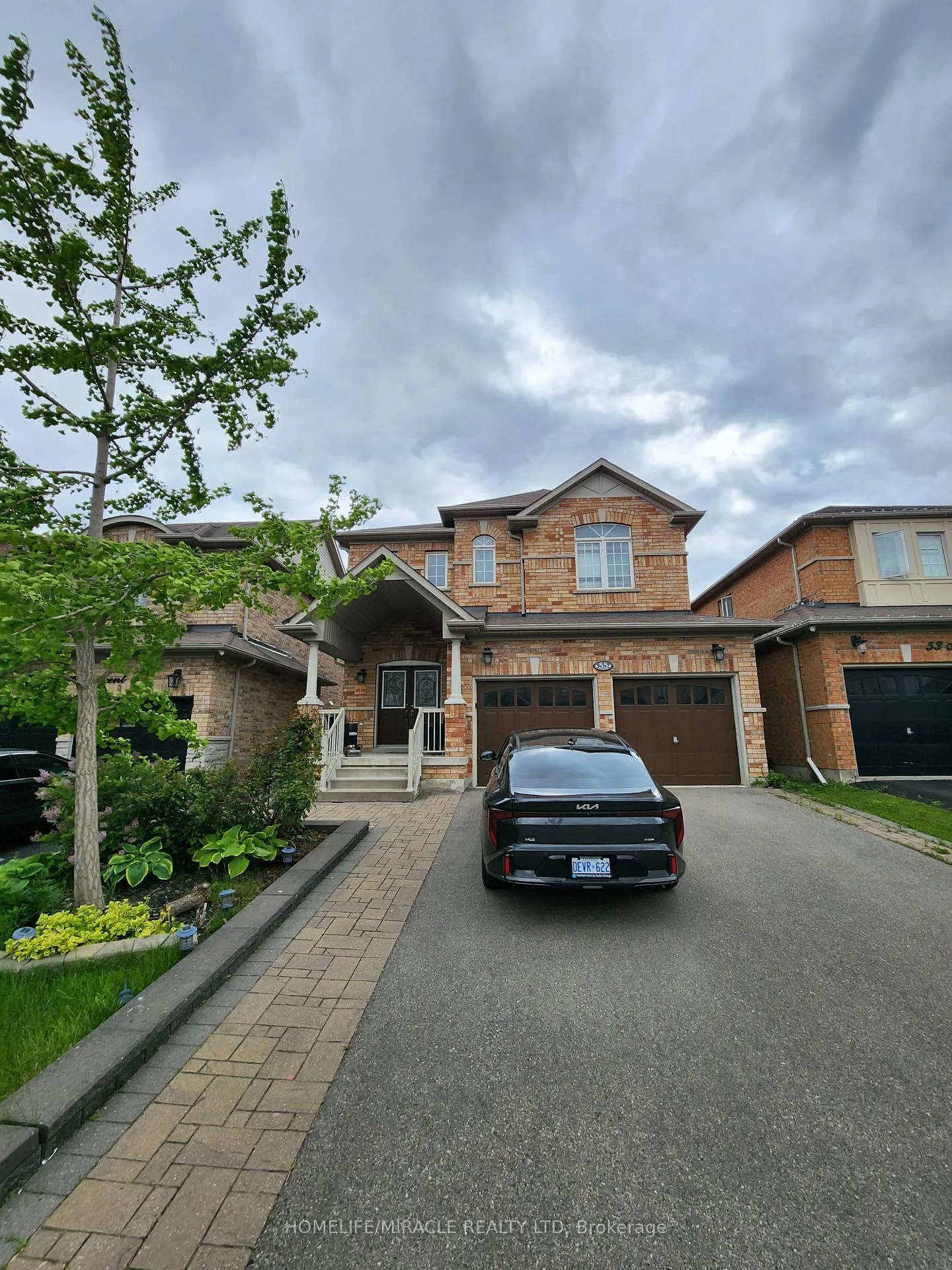 Photo 2 of 55 Attview Crescent, Brampton, Claireville Conservation — HOMEH