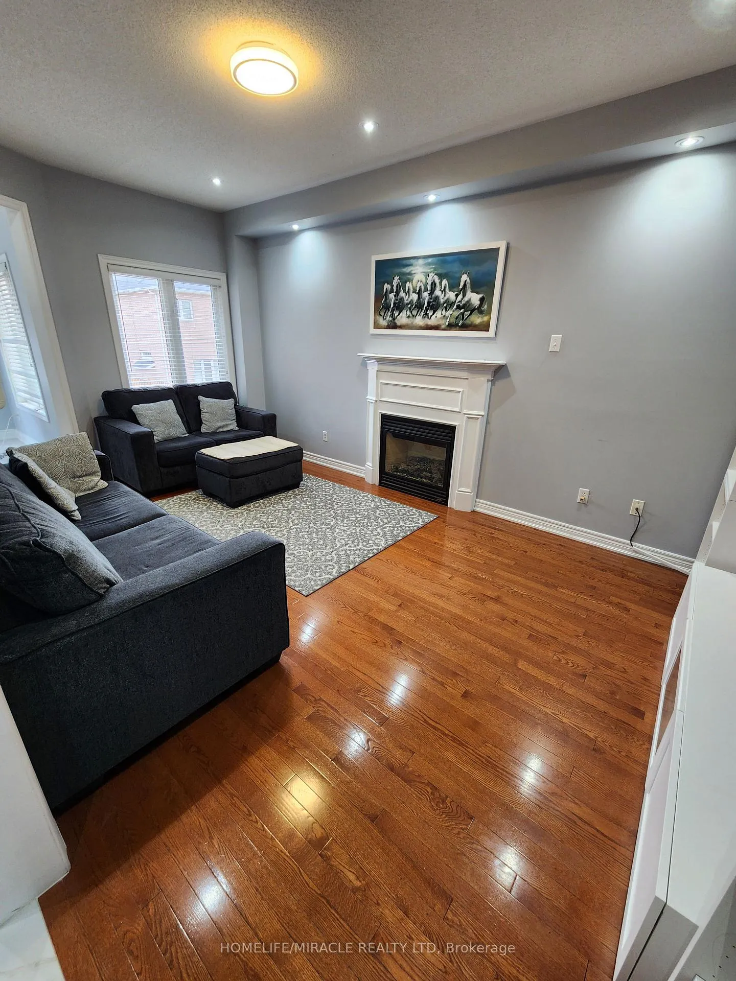 Photo 12 of 55 Attview Crescent, Brampton, Claireville Conservation — HOMEH