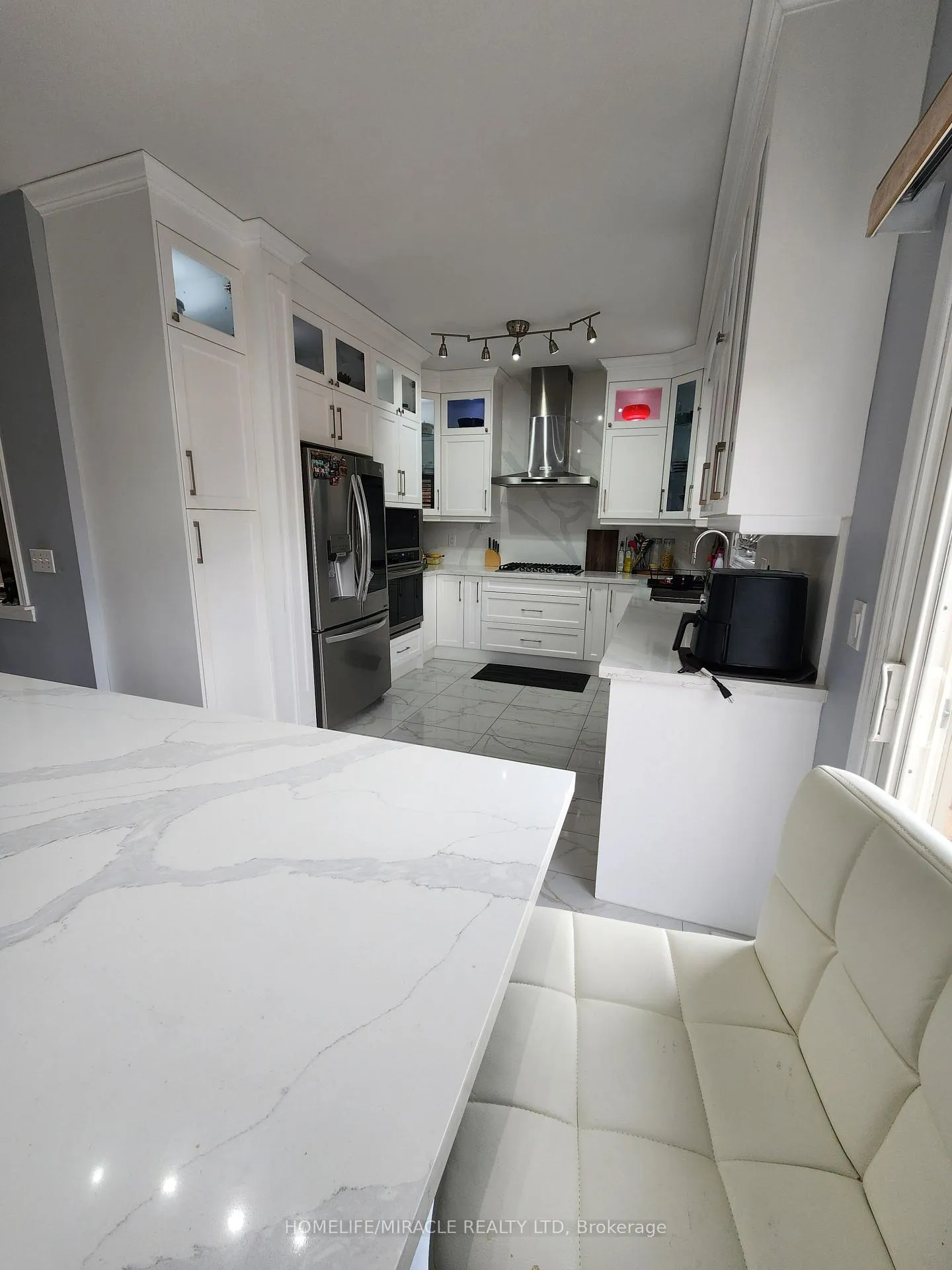 Photo 20 of 55 Attview Crescent, Brampton, Claireville Conservation — HOMEH