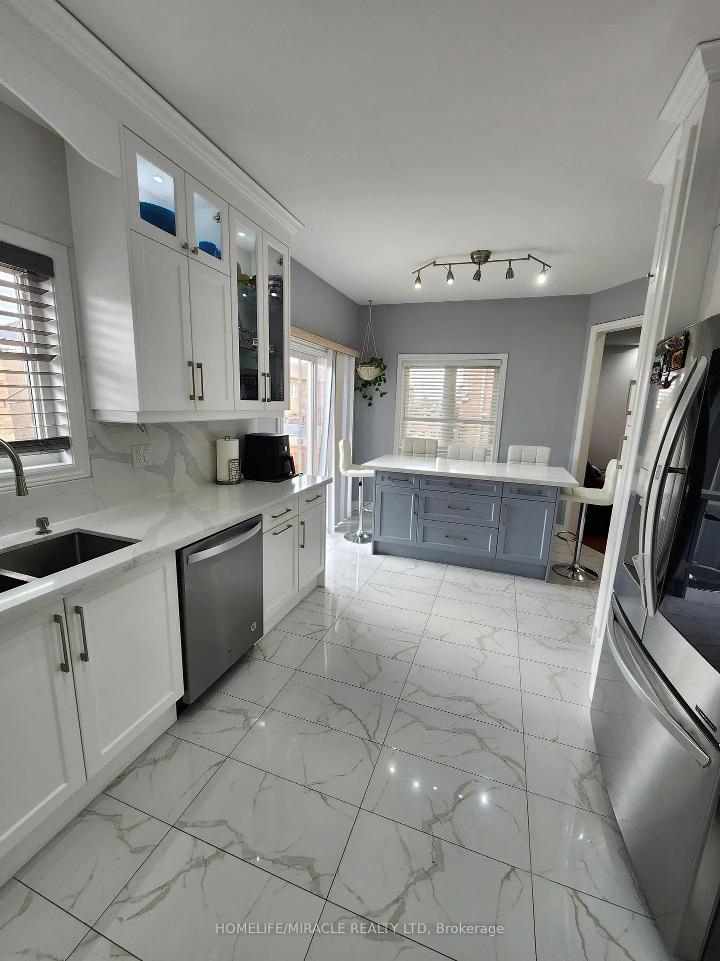 Photo 23 of 55 Attview Crescent, Brampton, Claireville Conservation — HOMEH