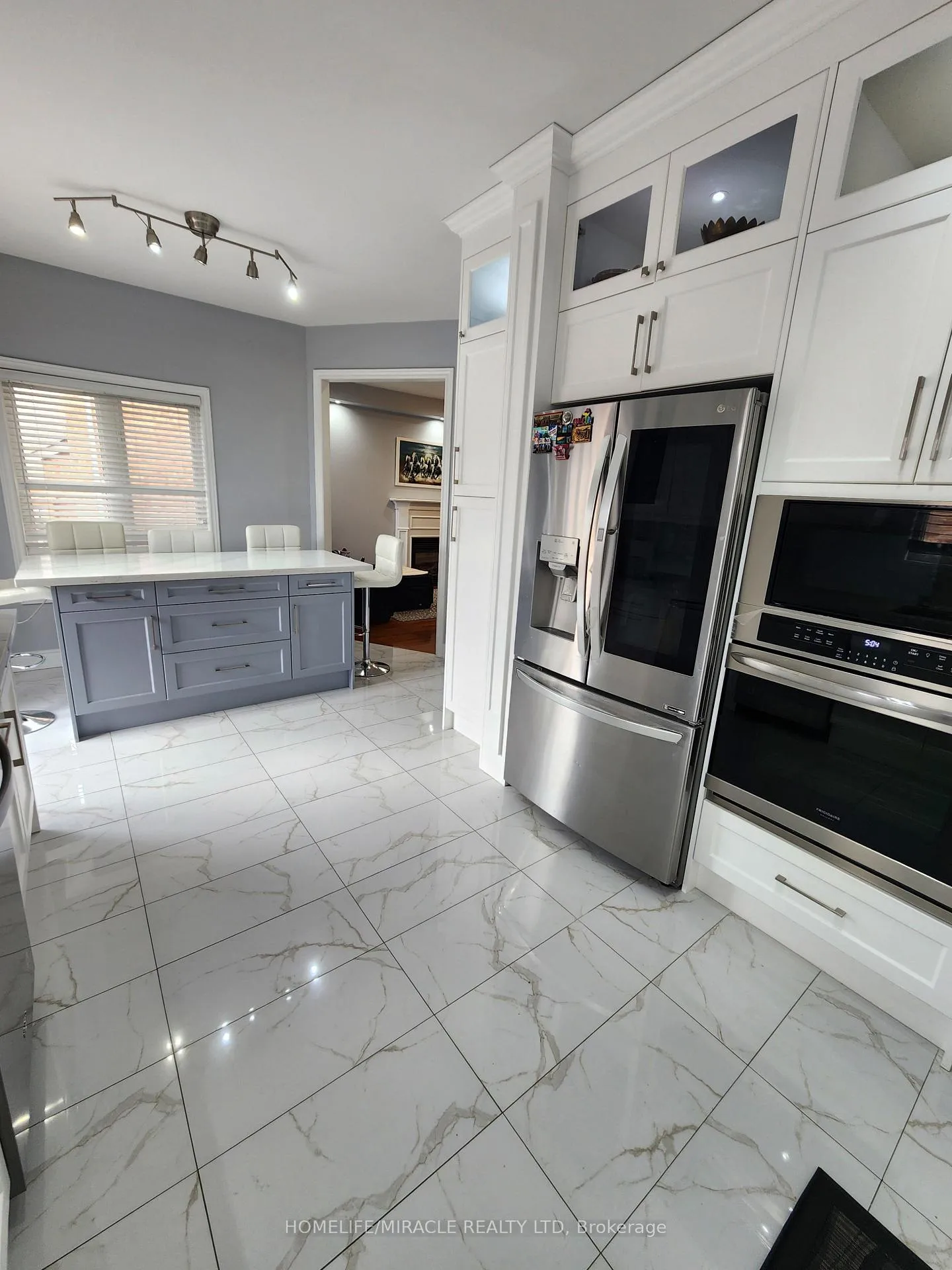 Photo 24 of 55 Attview Crescent, Brampton, Claireville Conservation — HOMEH