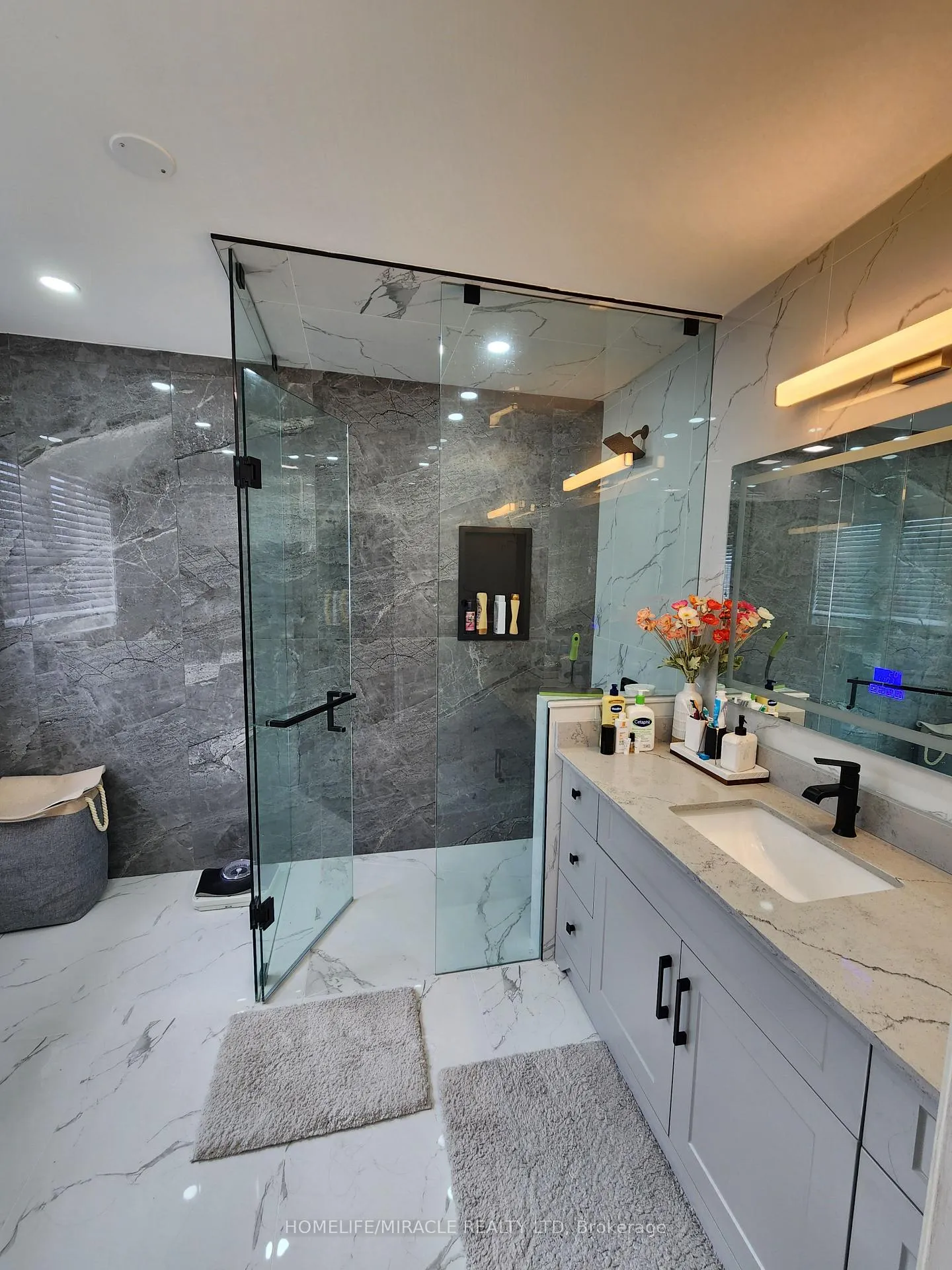 Photo 26 of 55 Attview Crescent, Brampton, Claireville Conservation — HOMEH